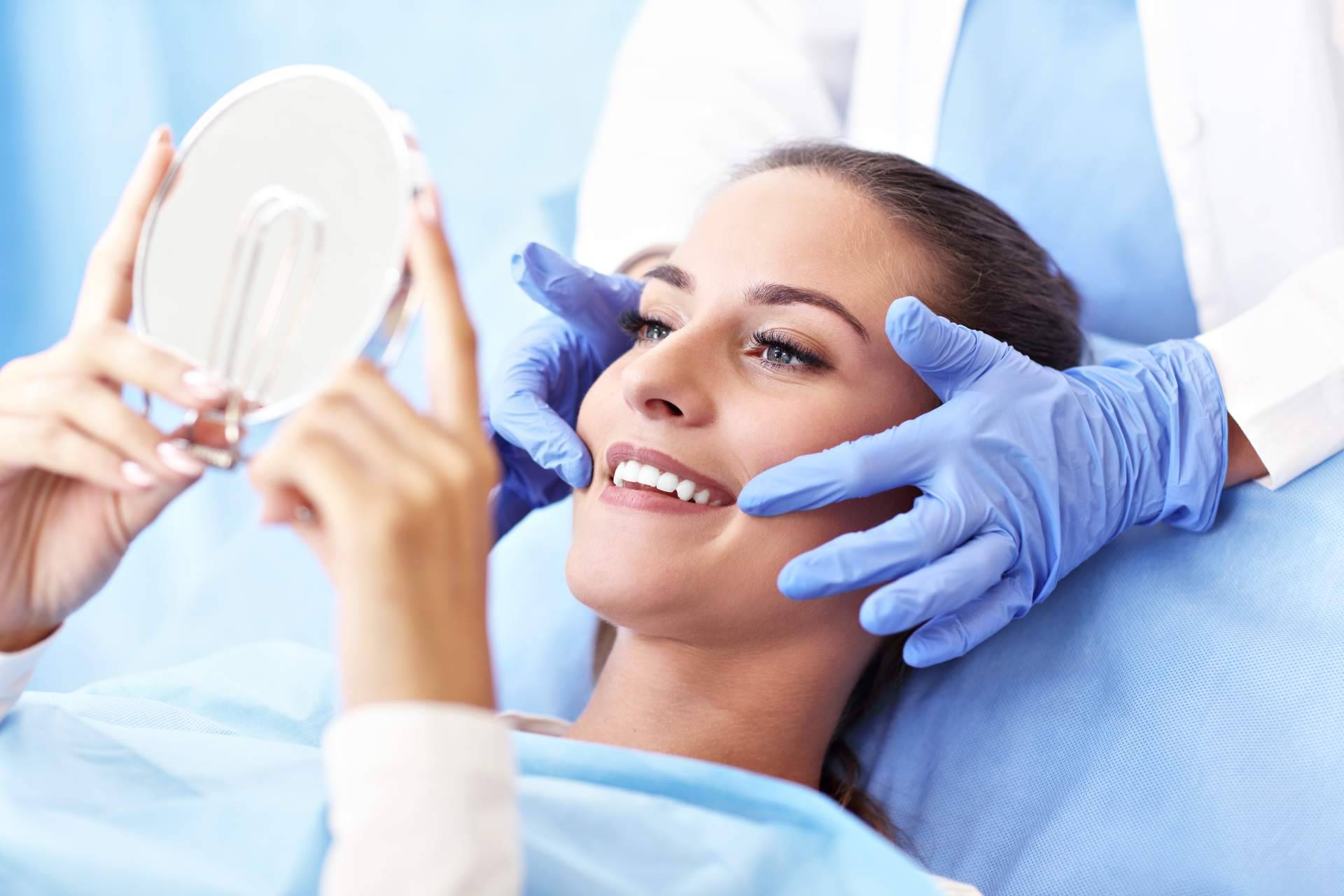 Una sonrisa radiante para prepararse para una boda, con el innovador tratamiento de Diseño de Sonrisa