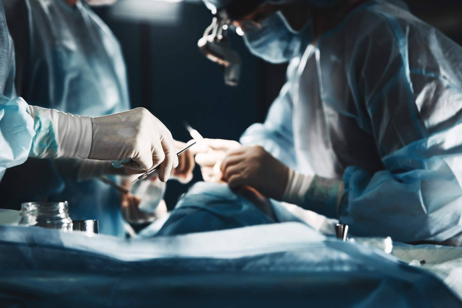 Cirugía del reflujo y la hernia de hiato, con el Dr. Javier Martínez Pascuas