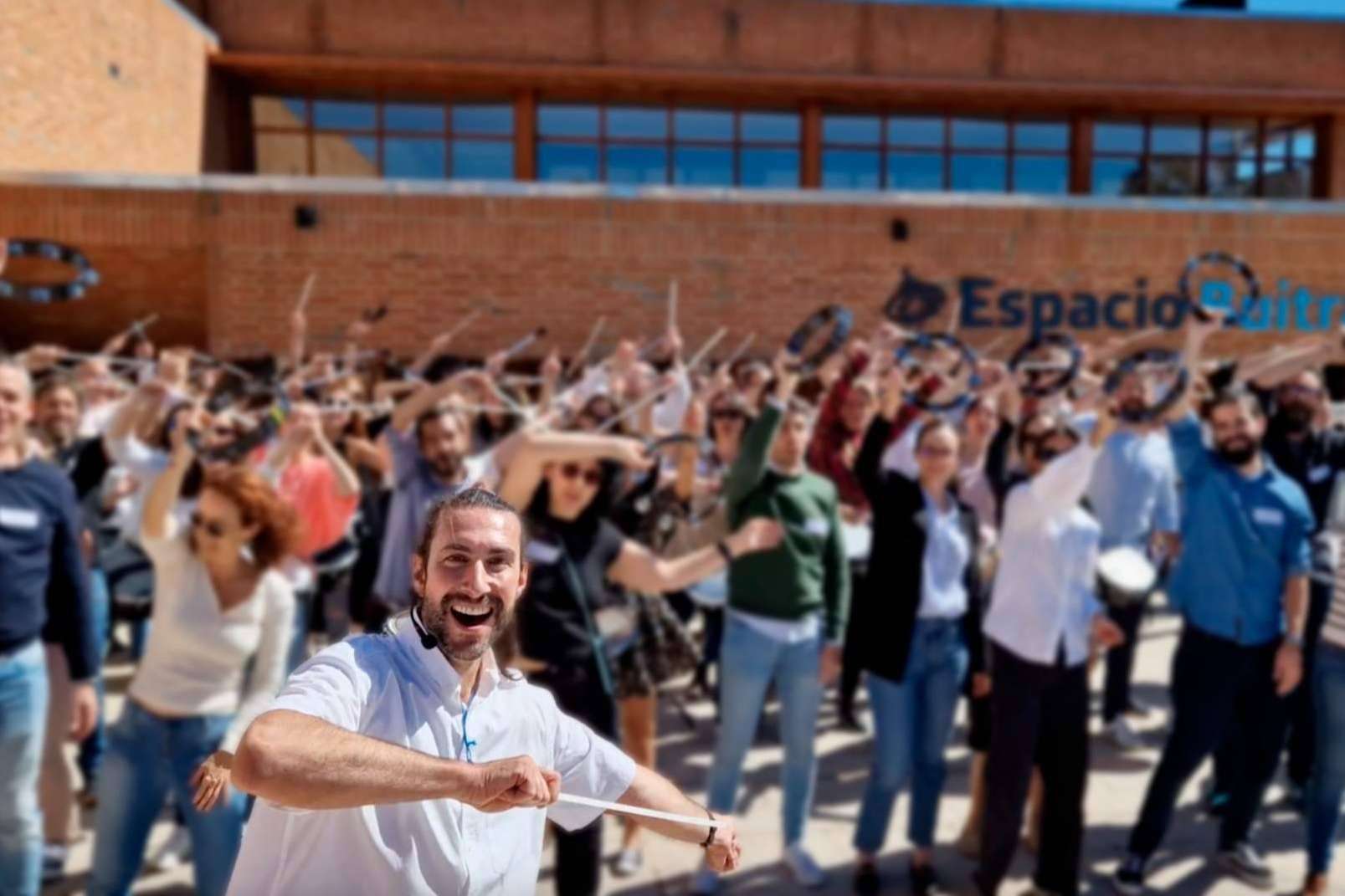 Team Building Percusión es la clave para fortalecer el trabajo en equipo y mejorar el clima en una empresa