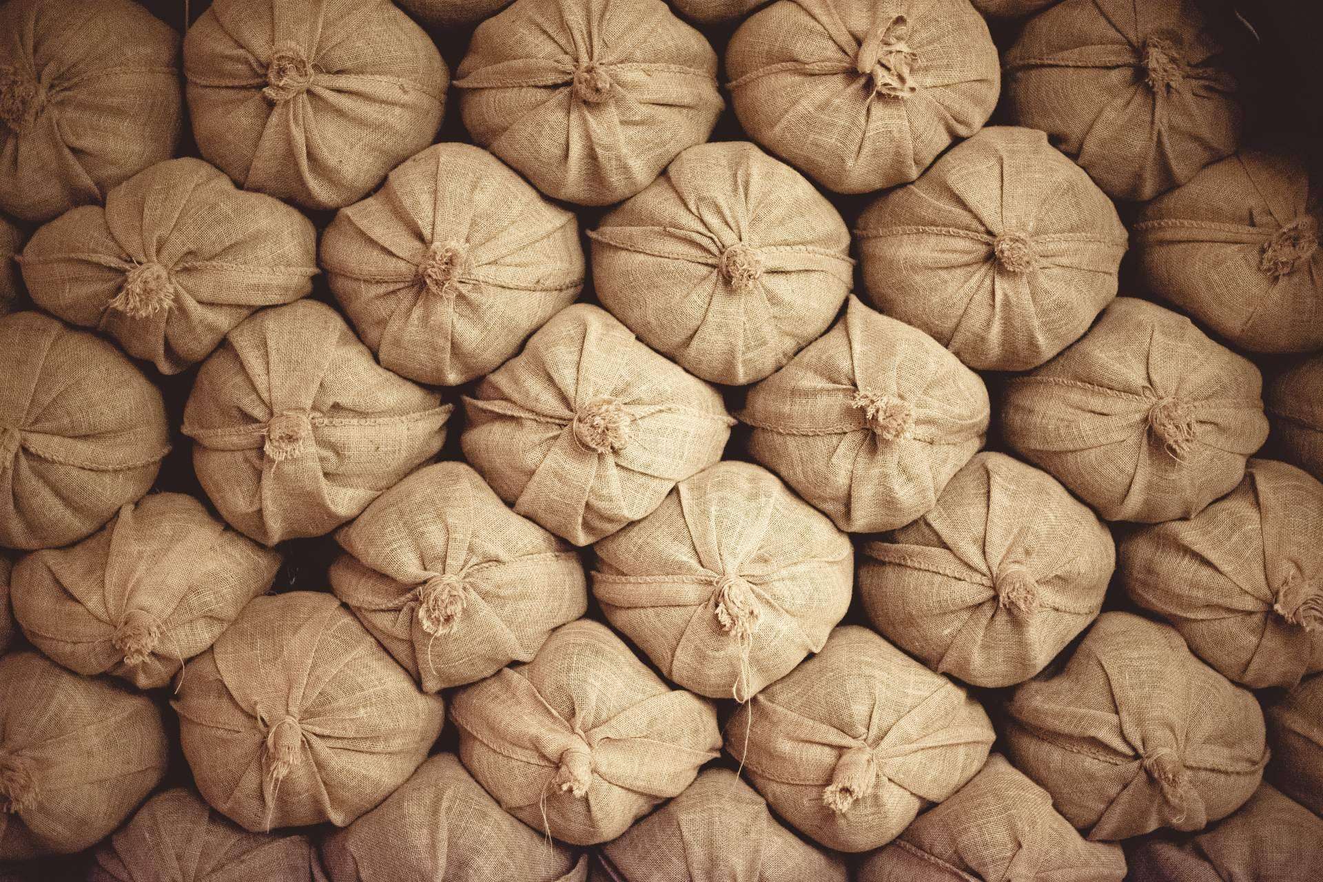 Ventajas de utilizar sacos de rafia en agricultura y ganadería
