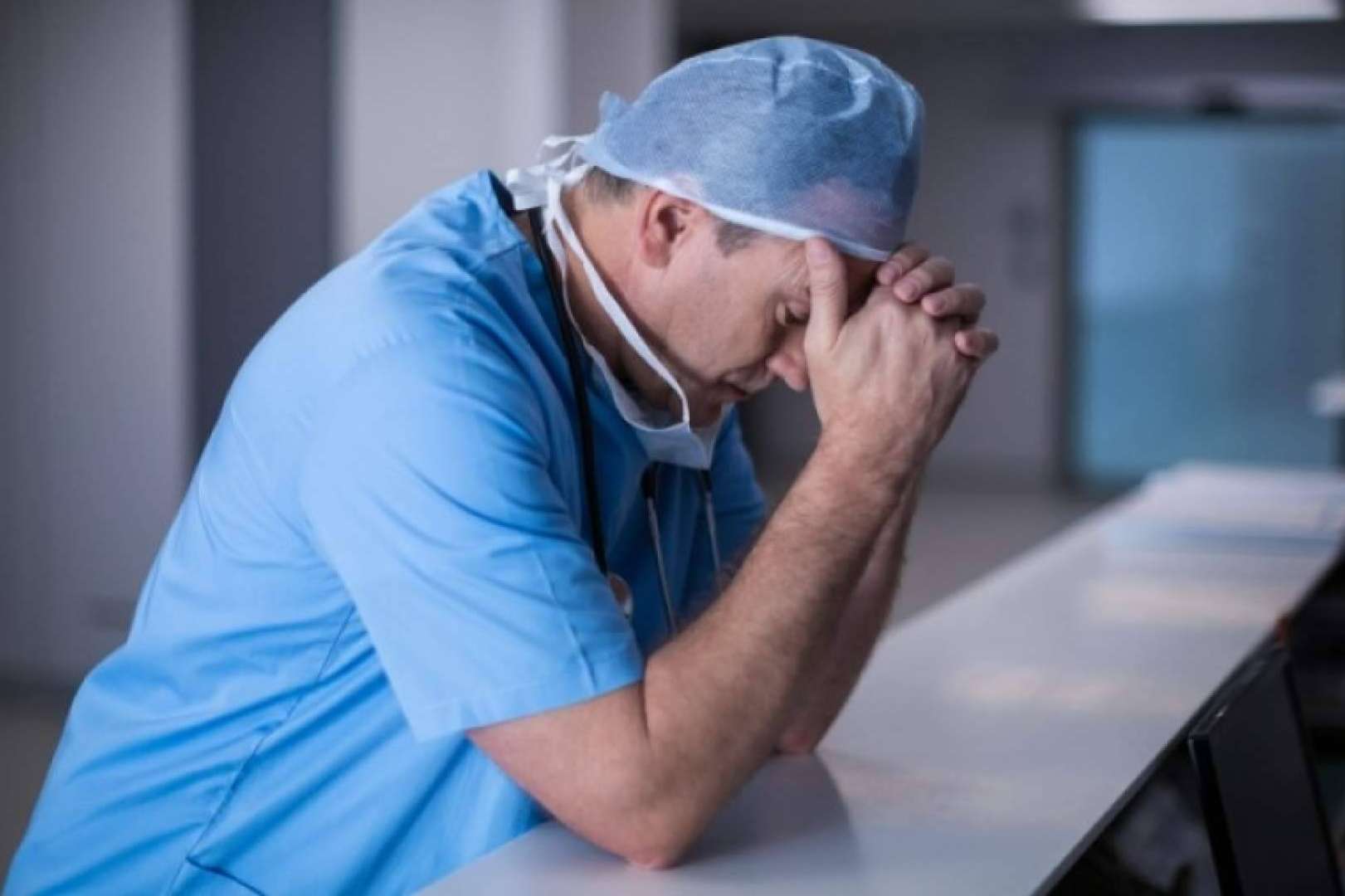 FeliciDoc, las implicaciones en la vida laboral y personal de ser médico como la salud mental