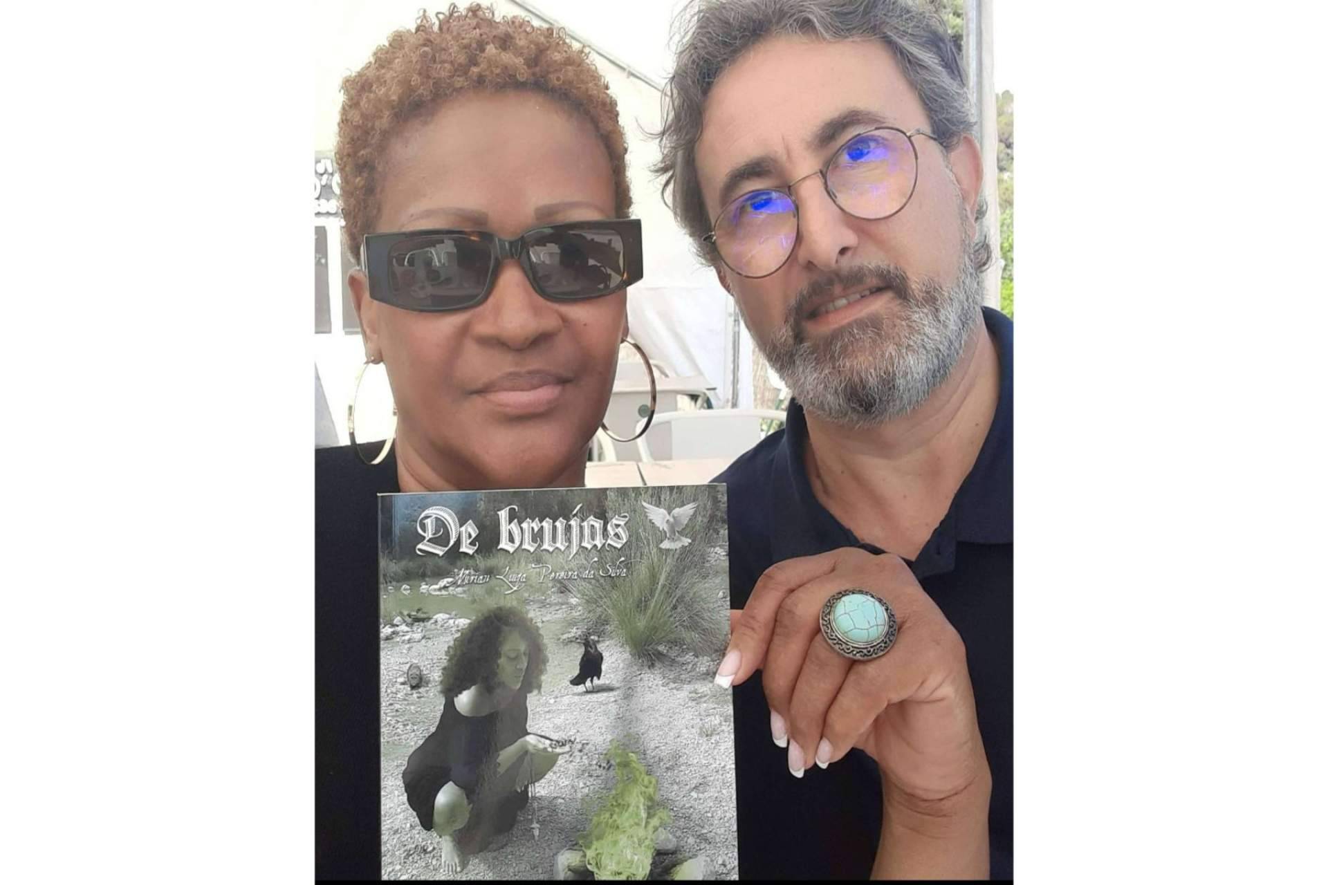 El libro 'De brujas' transporta al lector a un mundo mágico disponible en formatos digital e impreso