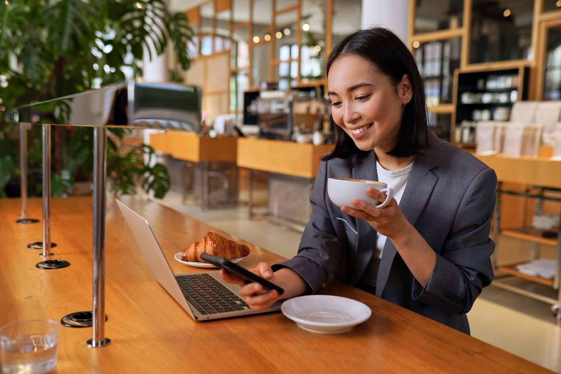 ¿Cómo MiBee App se adapta a las necesidades del comercio chino en distintos sectores?