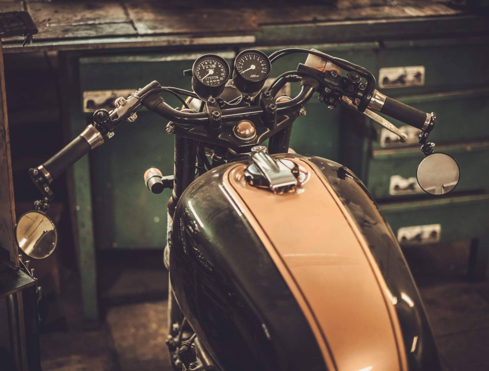 Recomendaciones para elegir autoescuela en Madrid para el carnet de moto A2