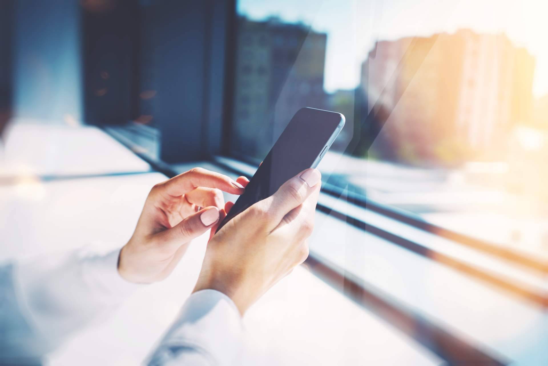 Con la API de Wachatbot, es posible conectar WhatsApp web y acceder a sus características mediante el software