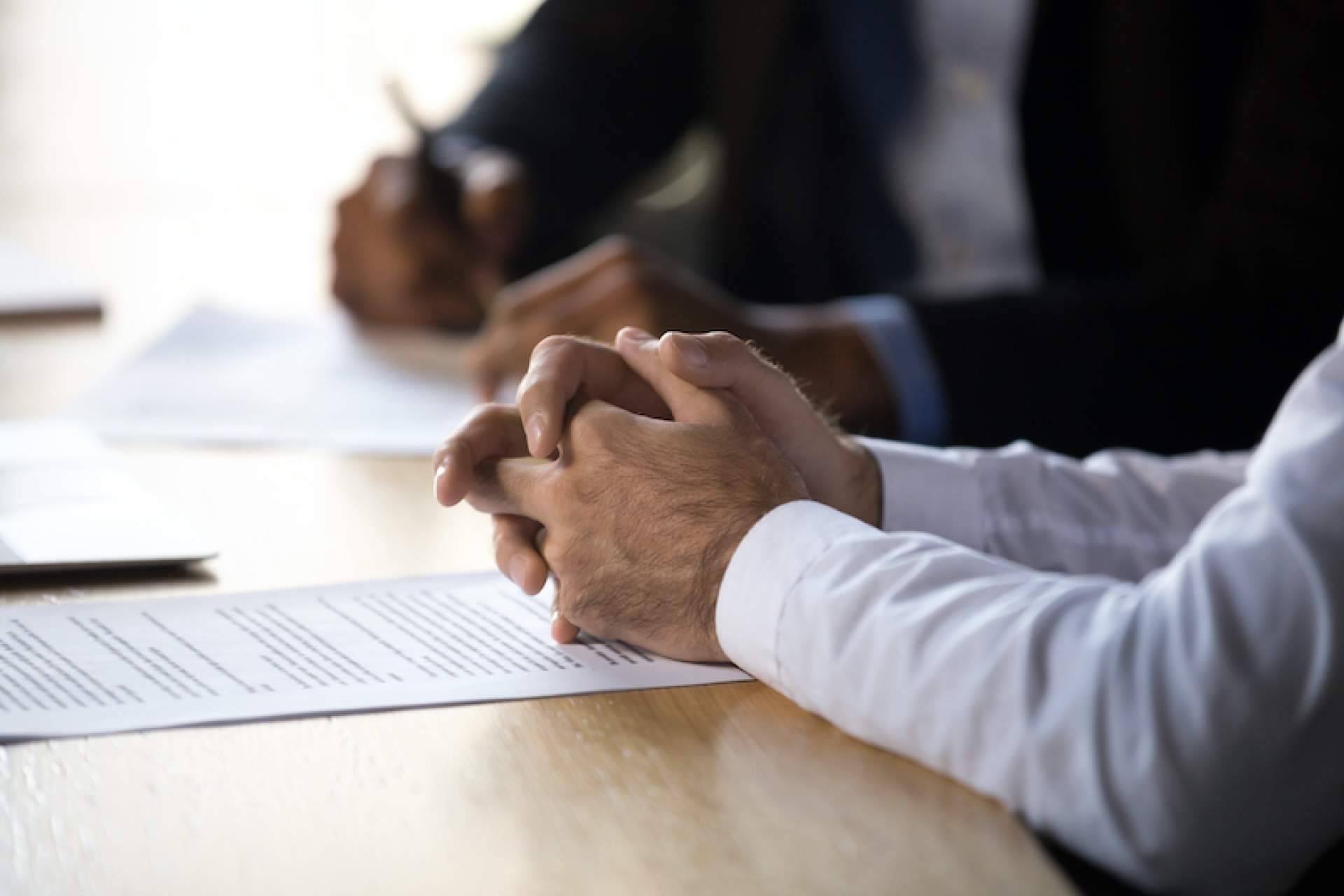 Contratos mercantiles con AMG Interim Management