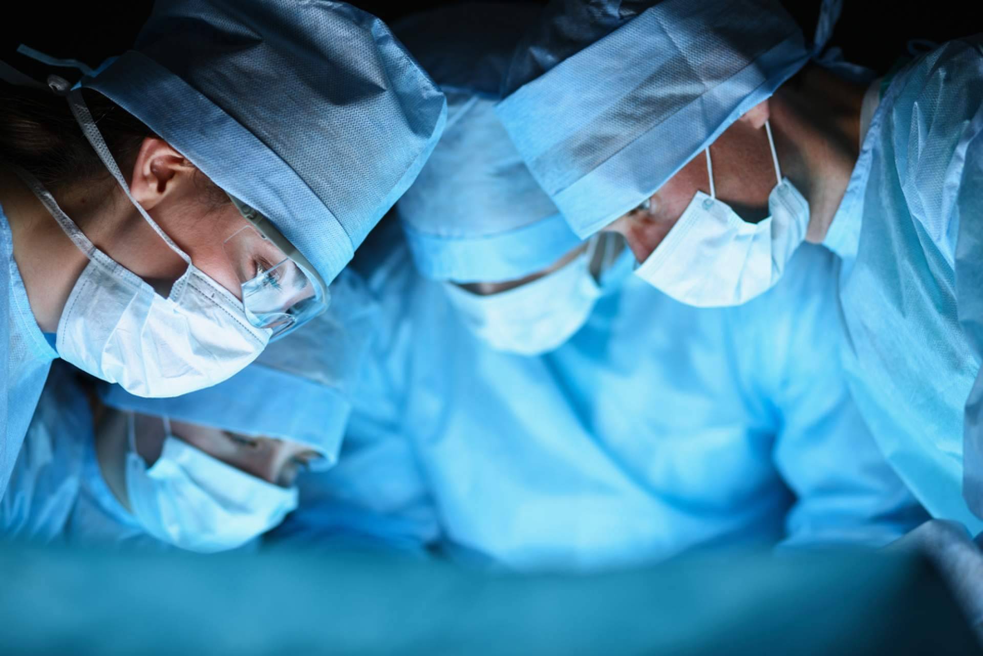 Turismo médico en Málaga. Pacientes de toda España visitan al Doctor Carlos Morales para tratar su hernia discal