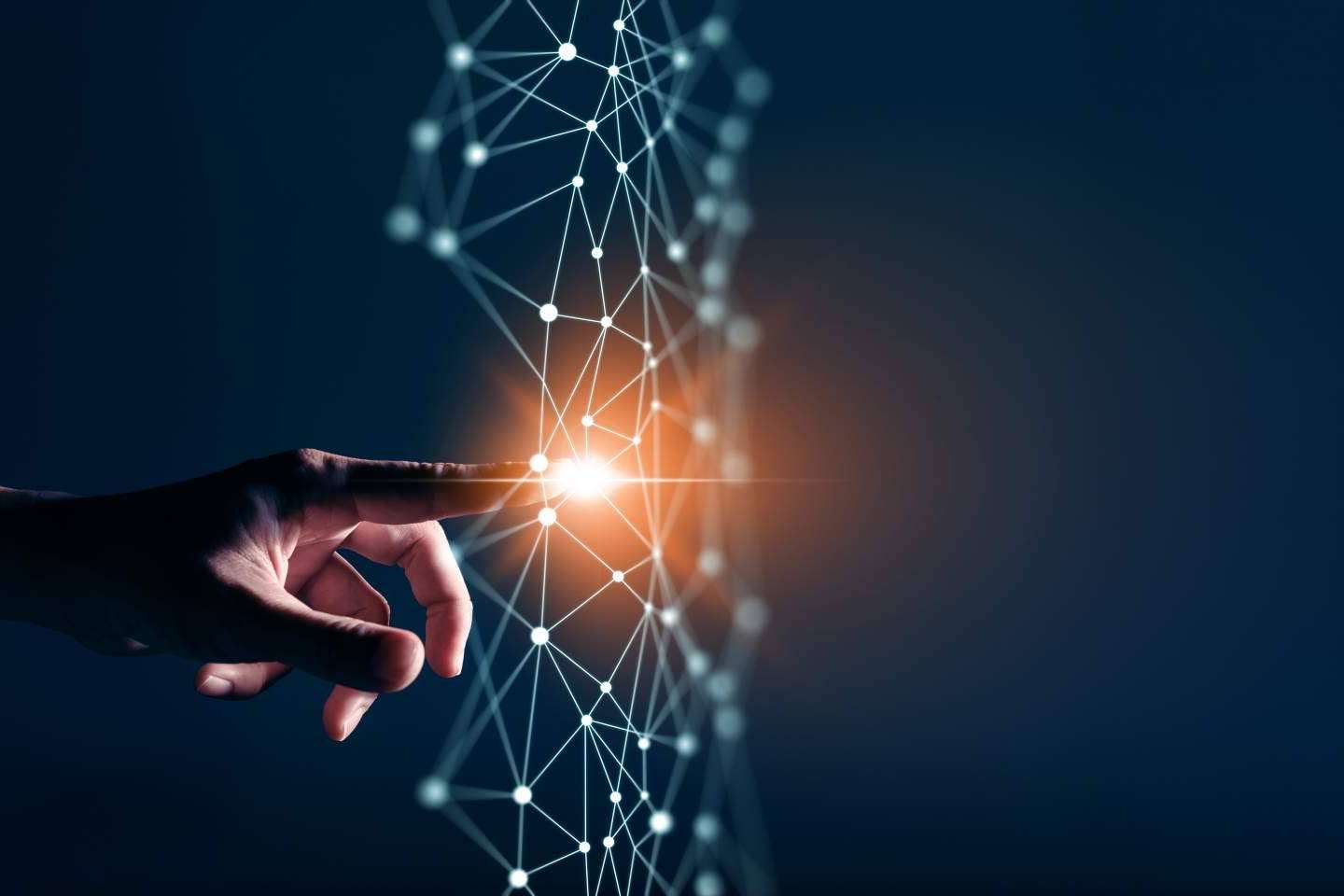 ¿Cuál es la importancia de contar con profesionales para la transformación digital de los negocios?