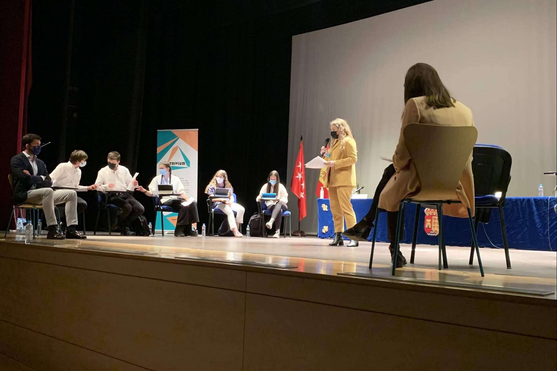 Cuáles son las ventajas para los adolescentes de participar en un curso de debate y oratoria