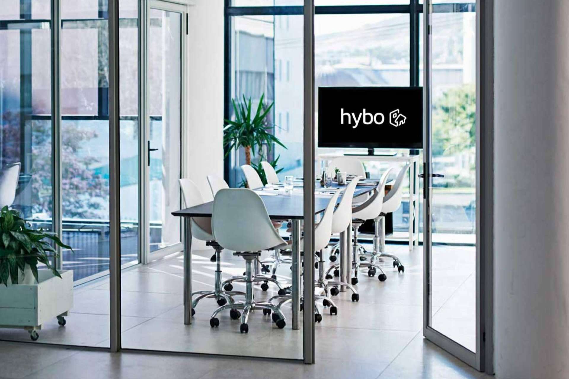 ¿Cuáles son los ahorros que una empresa puede obtener al contar con el gestor Hybo?