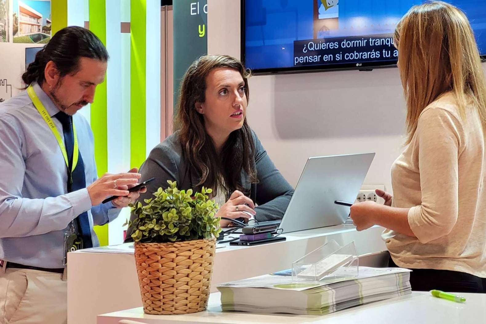 Arrenda consigue un gran éxito en la feria inmobiliaria de Madrid SIMO 2023