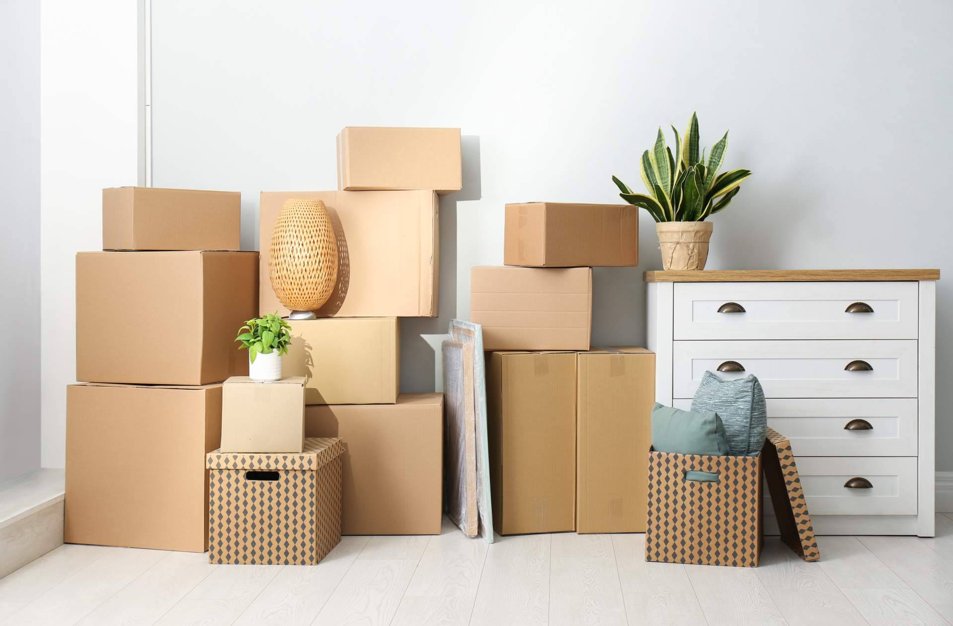 Deshacerse de los enseres de una empresa para venderlos como muebles segunda mano Barcelona