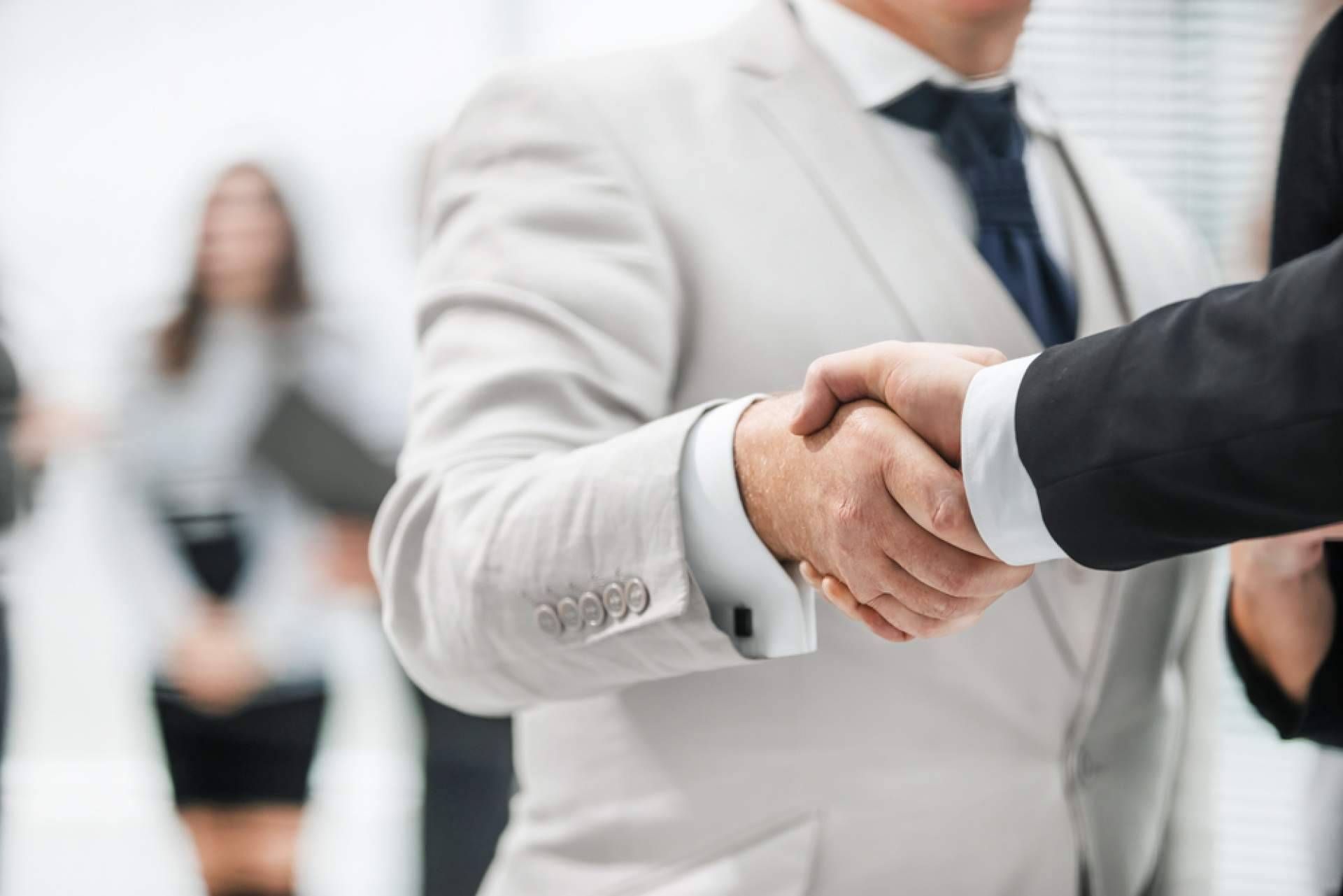 Apoyo Psicológico Online explica las consecuencias negativas de tener jefes tóxicos en el trabajo