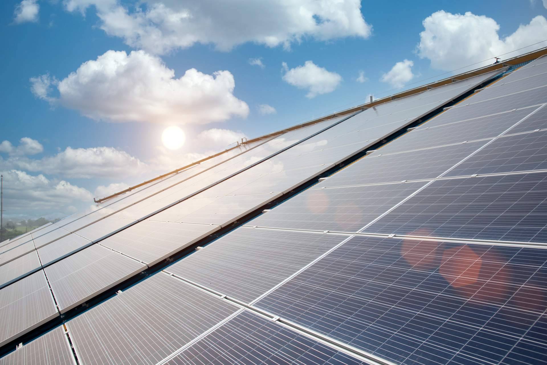 Factorenergía ayuda a aprovechar al máximo la energía solar con su batería virtual