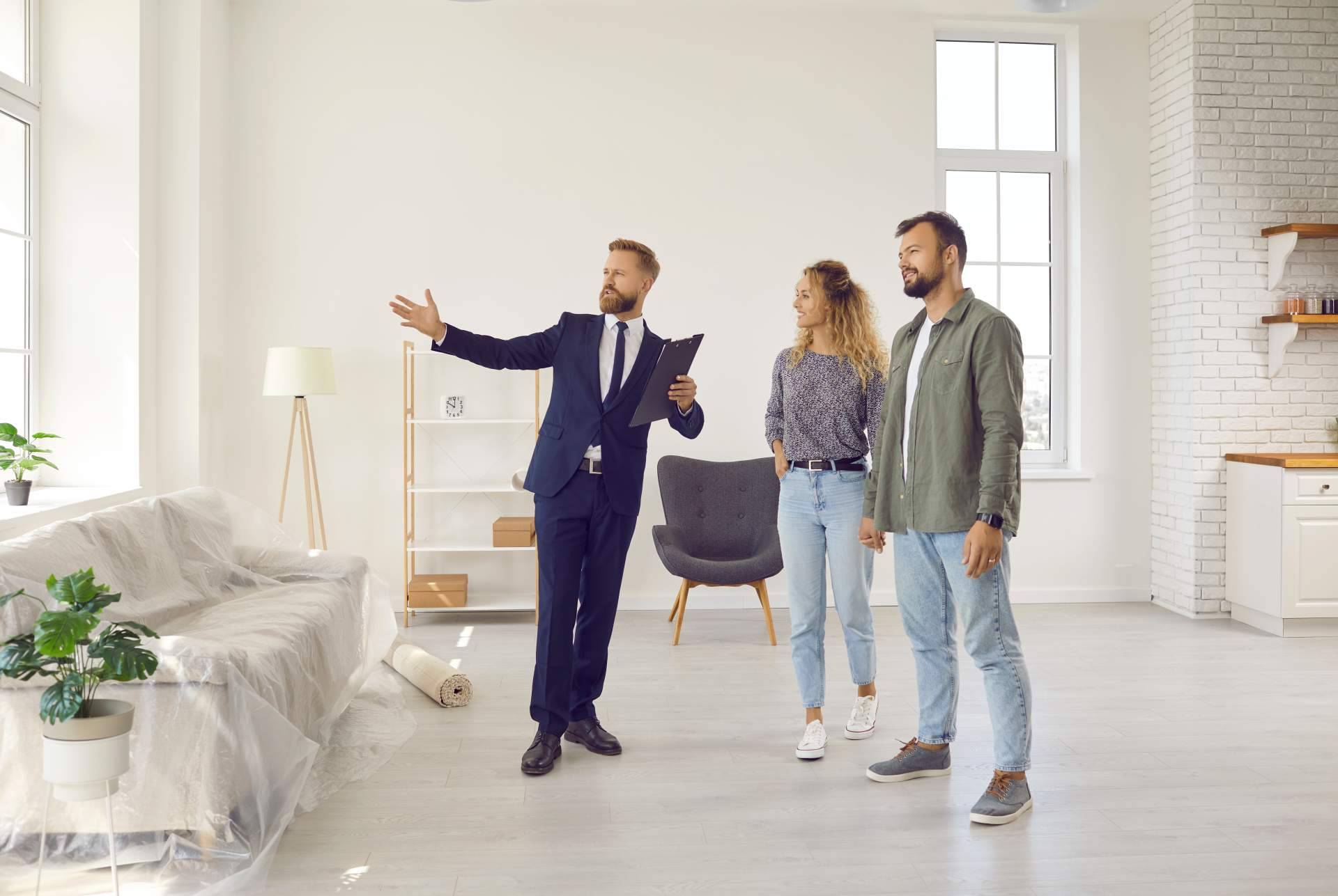 ¿Cómo ser agente inmobiliario con poca inversión? Realtyplus