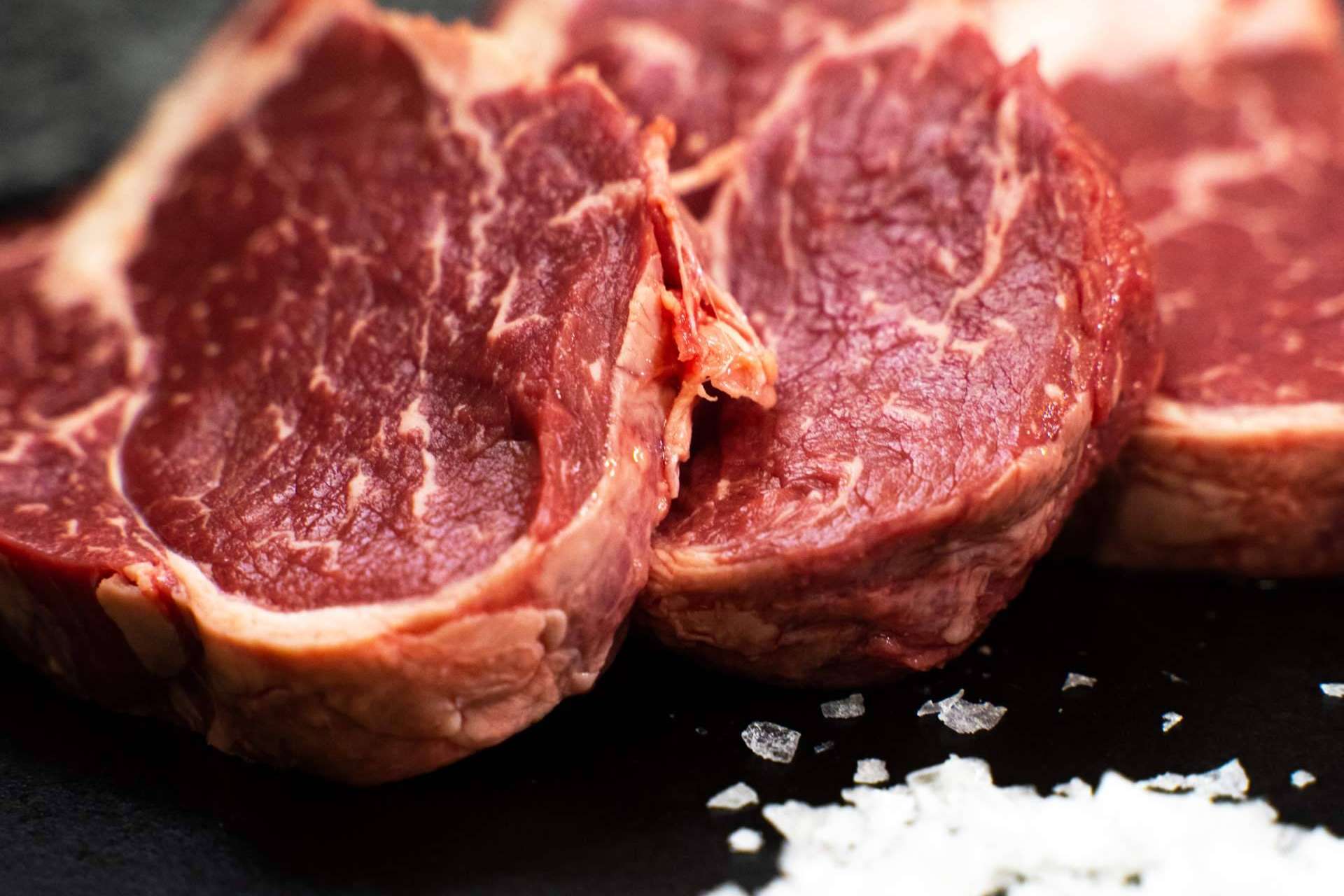 Variedad en los mejores cortes de carne en los restaurantes Pagus Pasta y Grill
