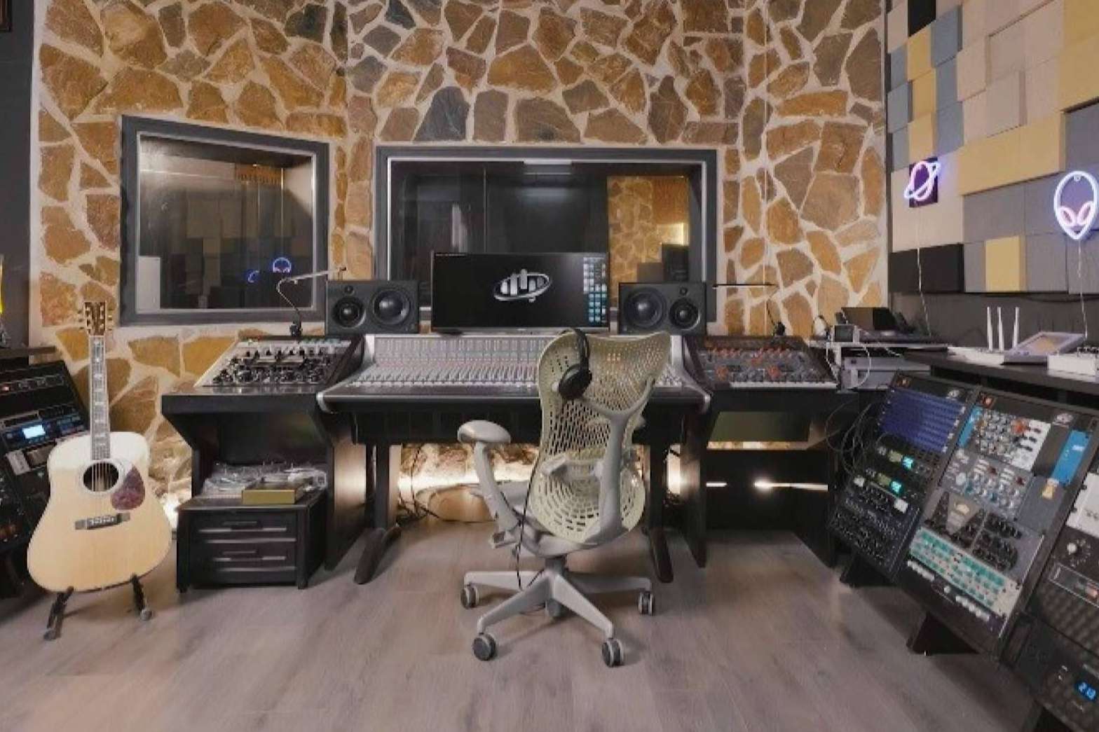 Órbita Sonora, estudio de grabación, producción, mezcla y mastering en Alicante