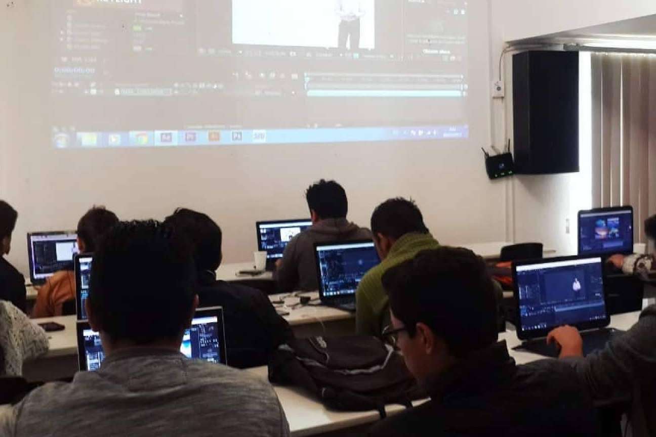 Dejar las clases grabadas para la retroalimentación del alumno, los principales beneficios de la Academia Barter Rubio