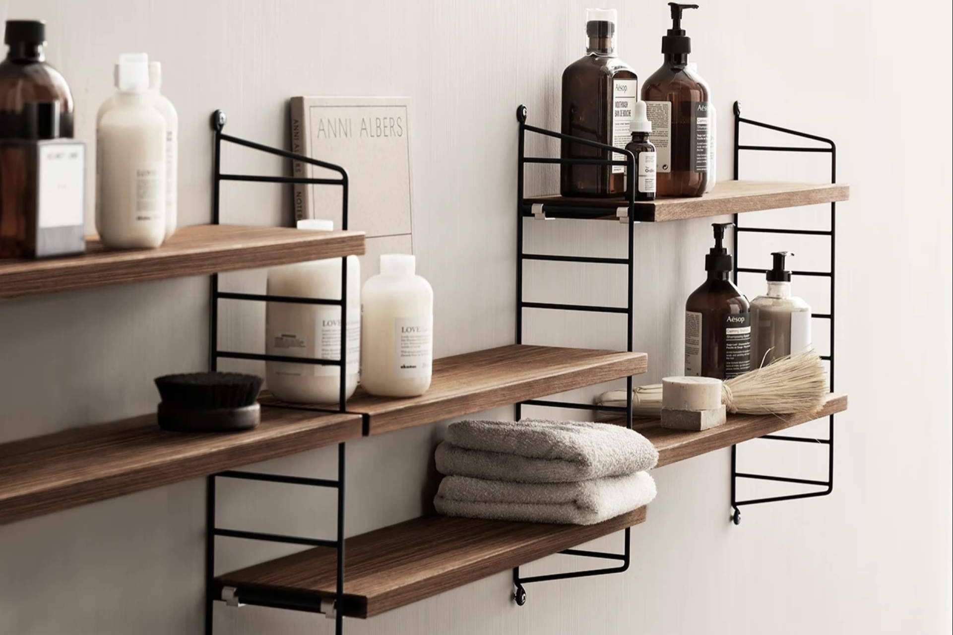 String Furniture es un sistema de estantería modular