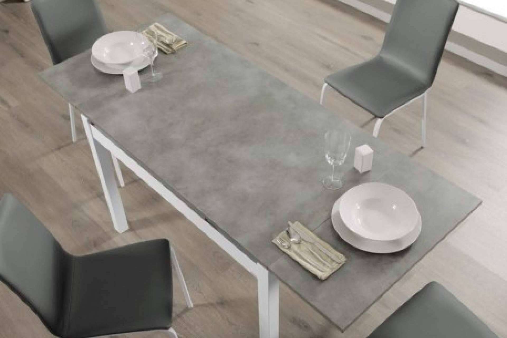 Mesas de cocina extensibles; la solución funcional y práctica que ofrece Furnet