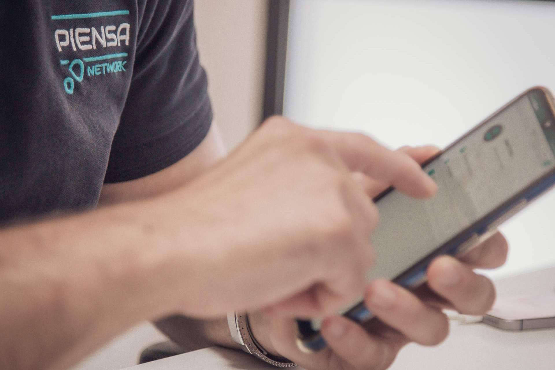 ¿Cuáles son las ventajas de las aplicaciones para ahorrar dinero?, con Piensa Network