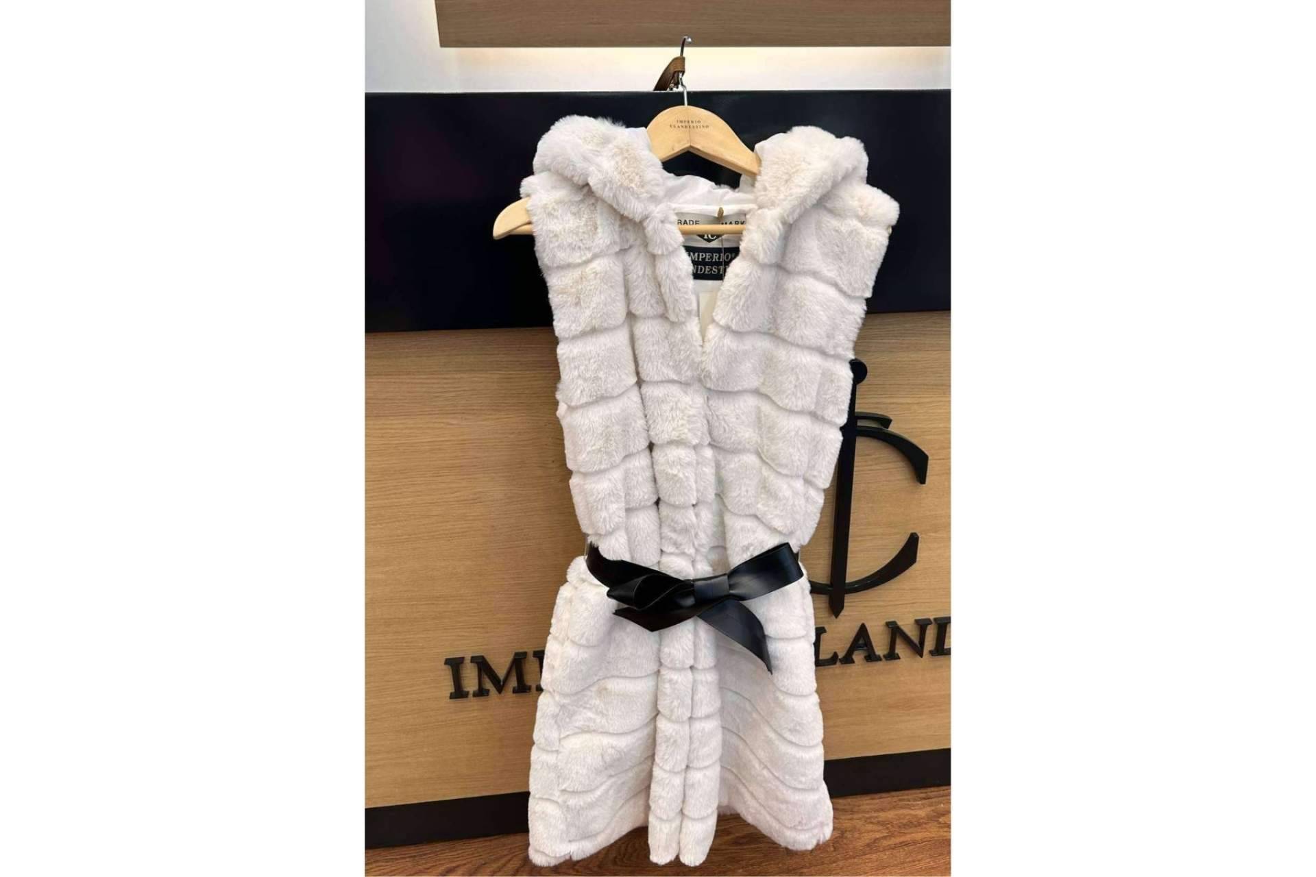 Presentación de la colección de abrigos para la temporada otoño-invierno 2023 de Imperio Clandestino