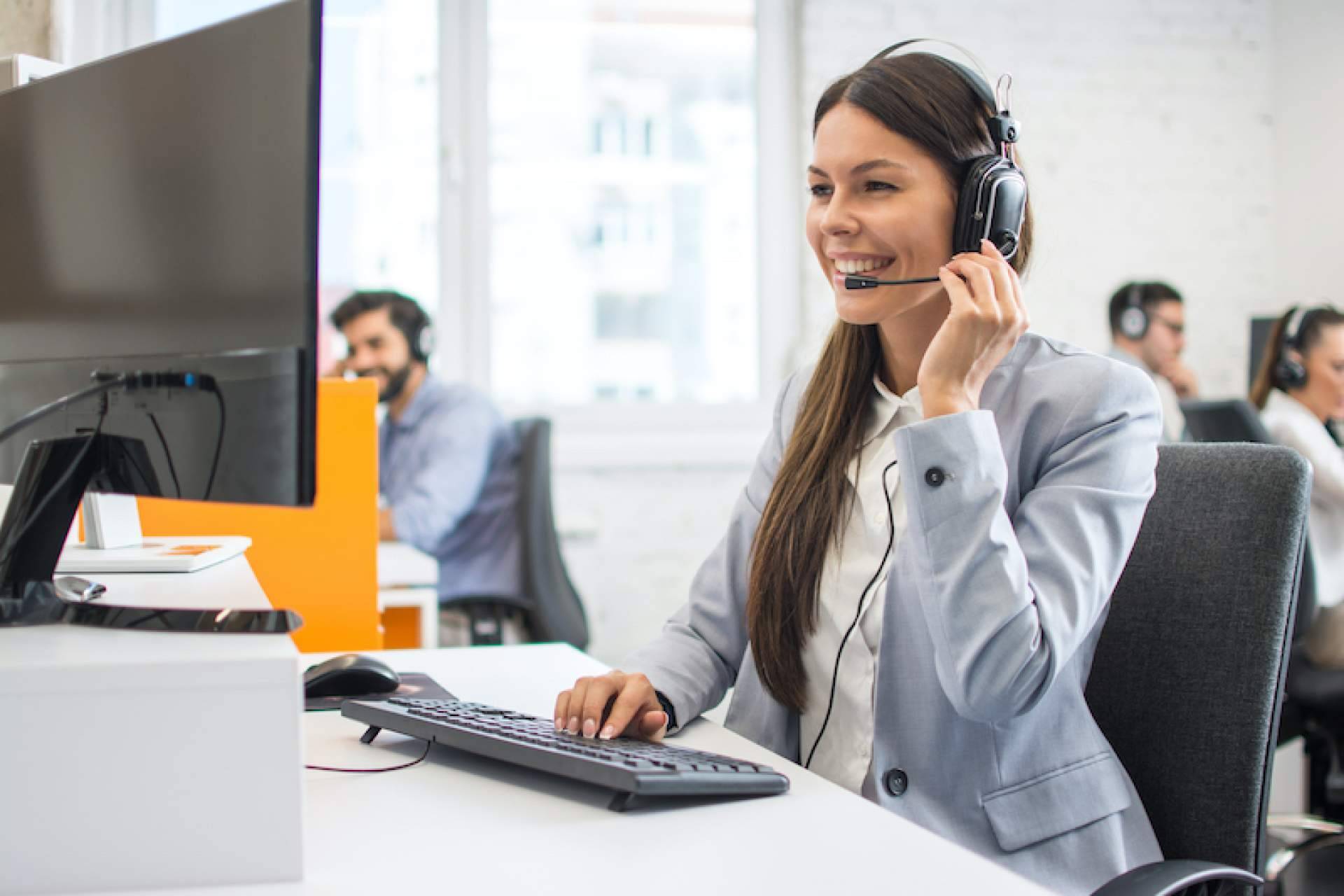 El secreto de los call centers exitosos son los auriculares profesionales, según Tecnitrán