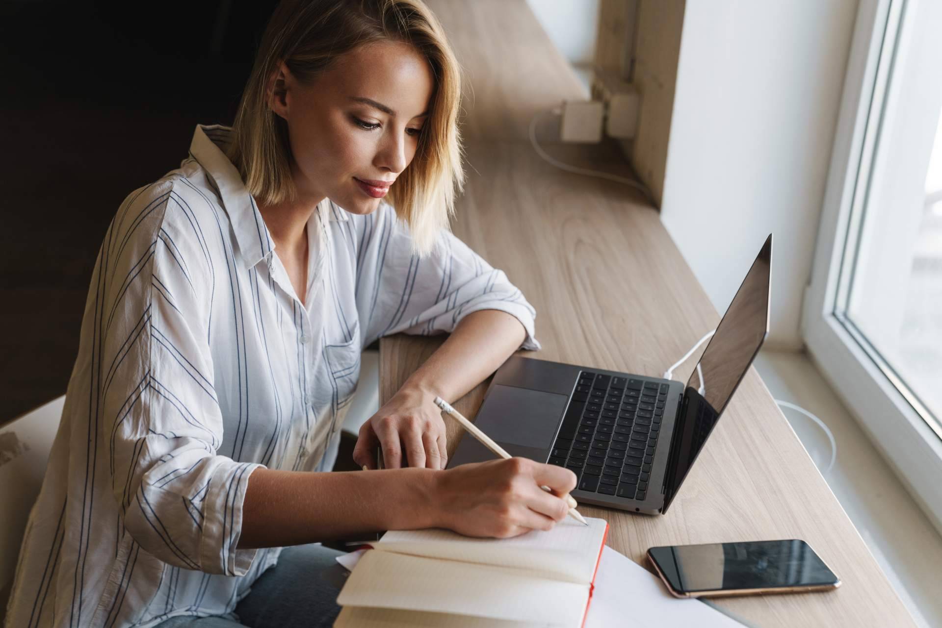 OROC lanza sus tarifas de fibra y móvil económicas y potentes para la vuelta al cole