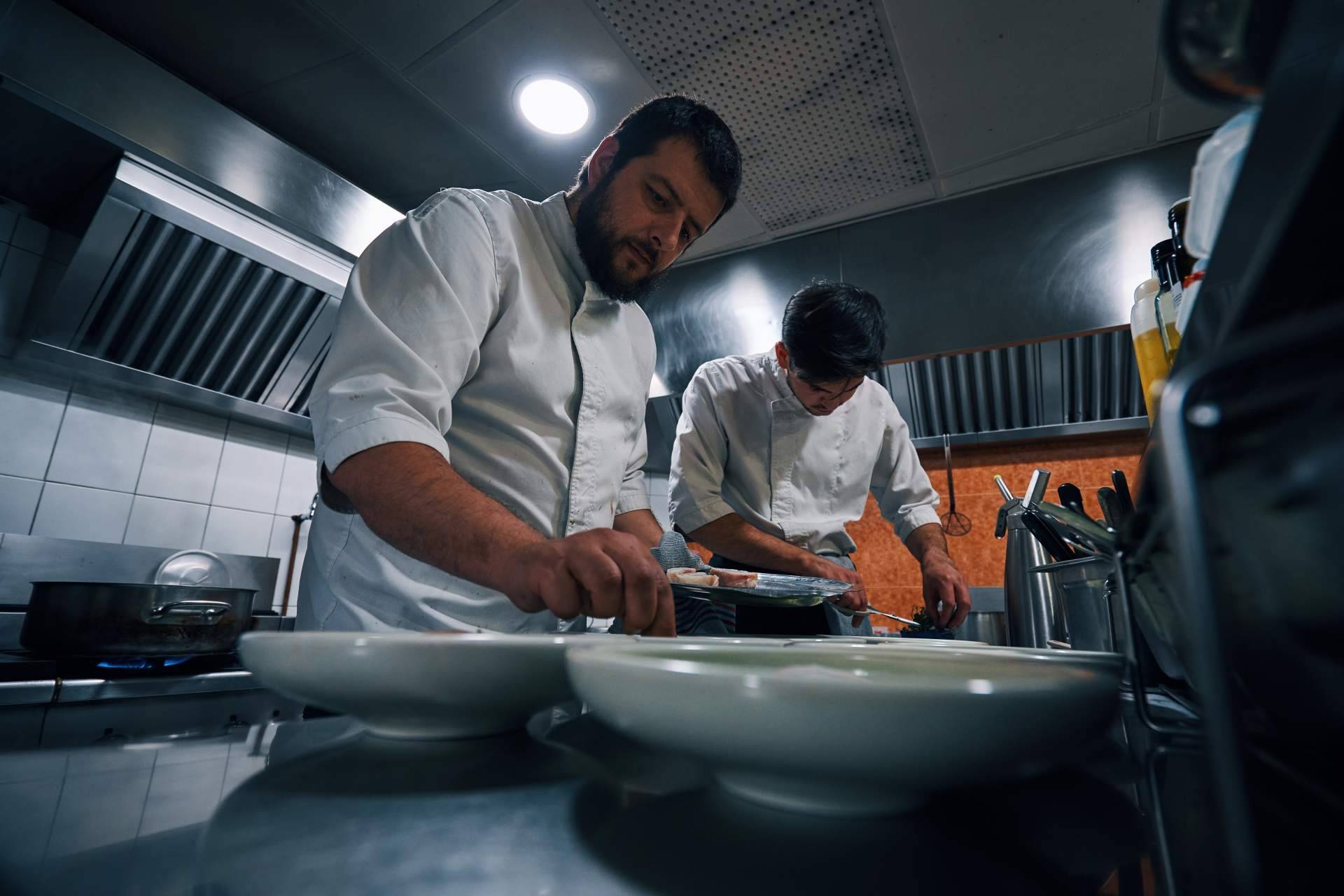 Optimizar la gestión gerencial gastronómica con los servicios de Jorge Guglietta