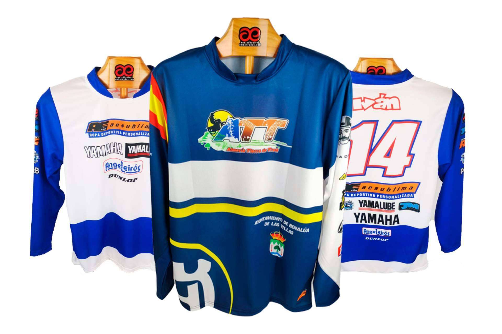 ¿Dónde encontrar camisetas personalizadas de motocross? ADHESIVOSEMBARRADOS
