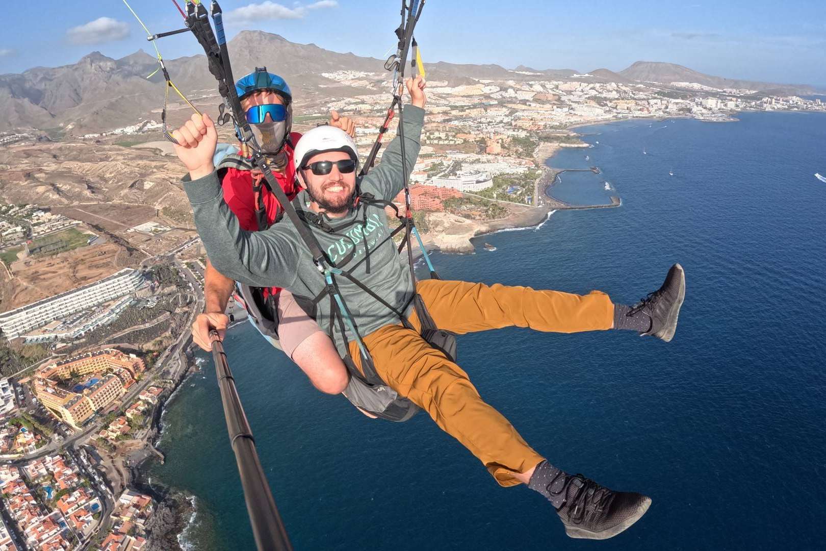 Disfrutar del cielo de Tenerife gracias a los vuelos en parapente que ofrece Tenerfly