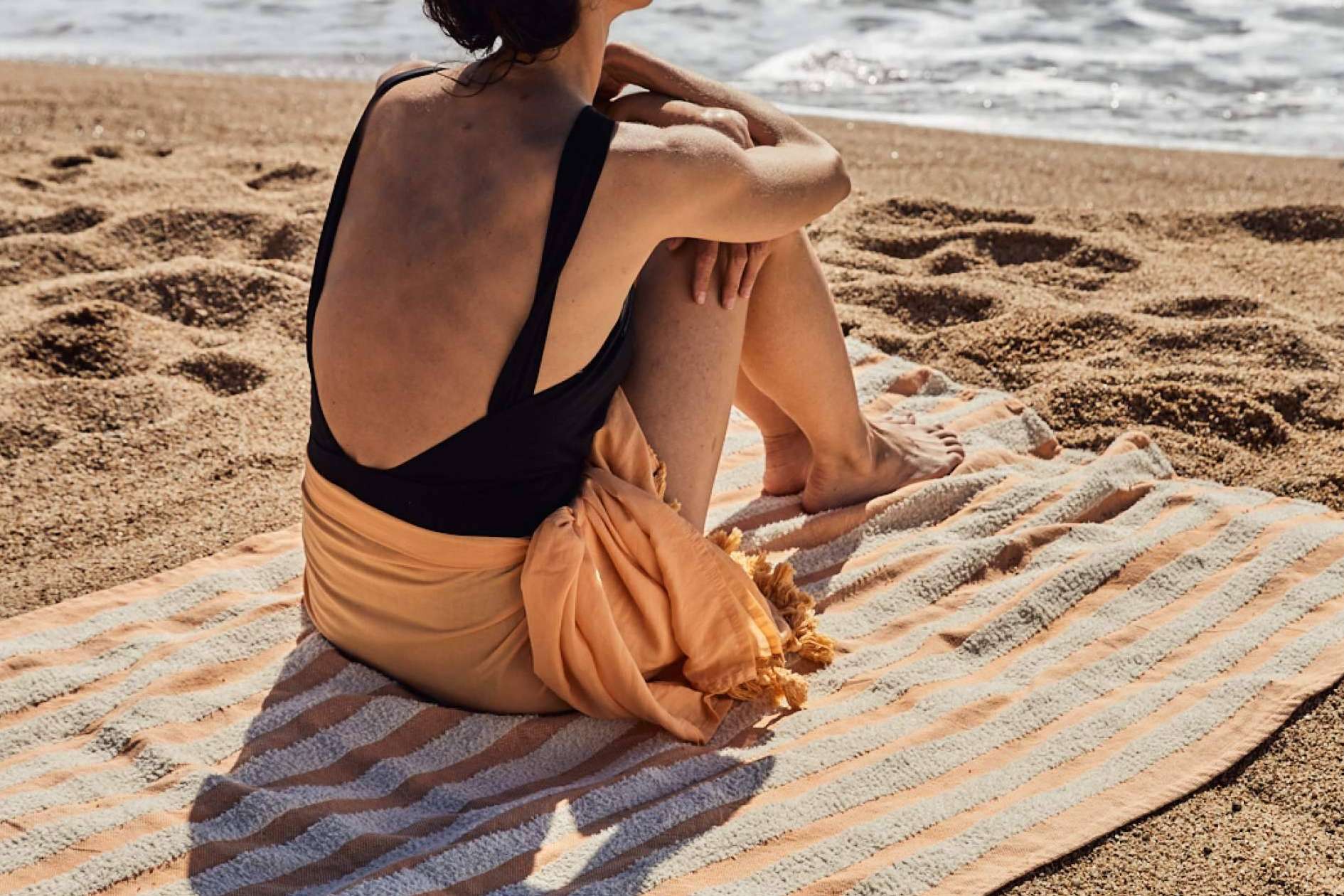 Toalla de playa de algodón online, disponible en el amplio catálogo de la firma Calma House