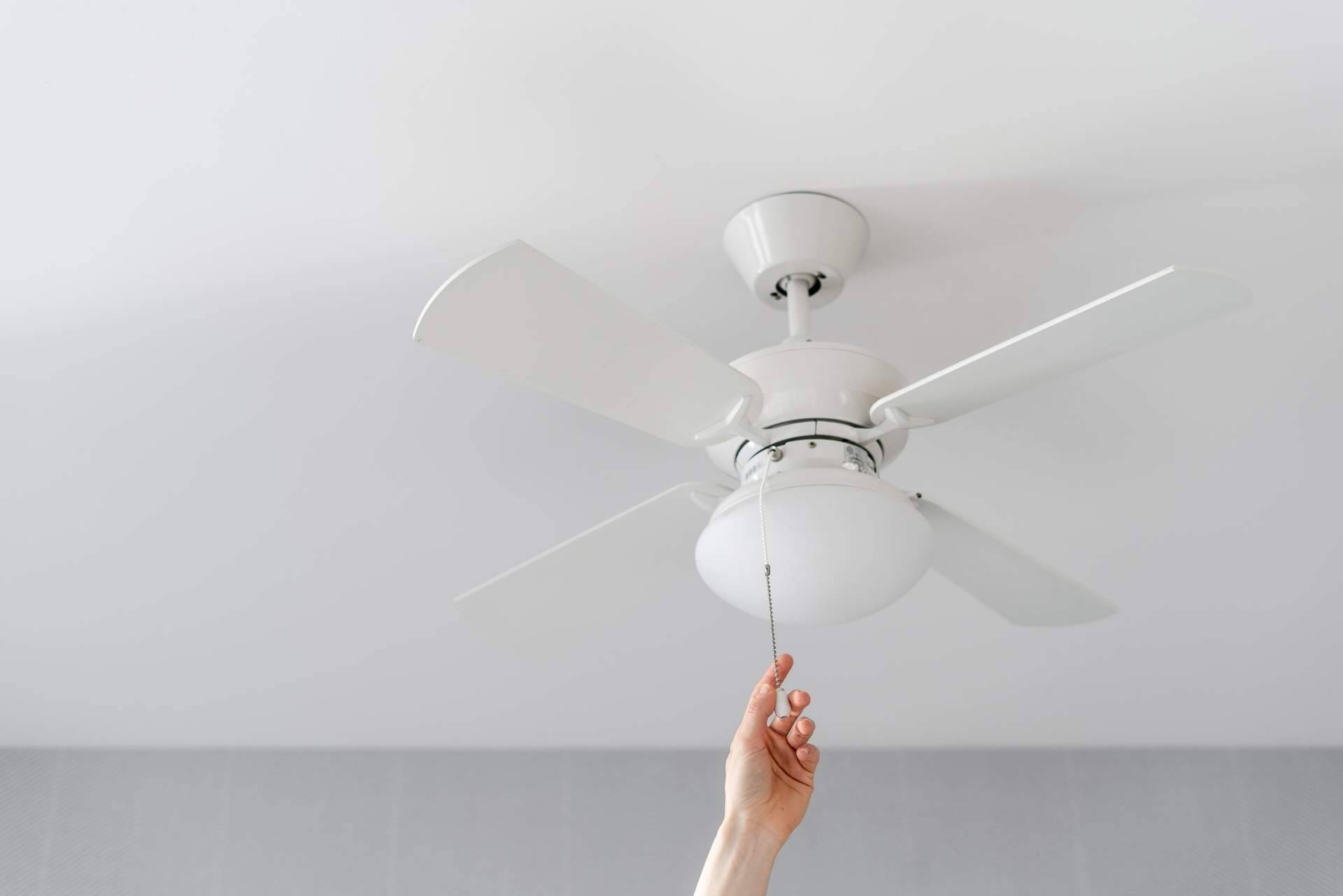 ¿Cómo combatir el calor de forma sostenible? Ventiladores de techo