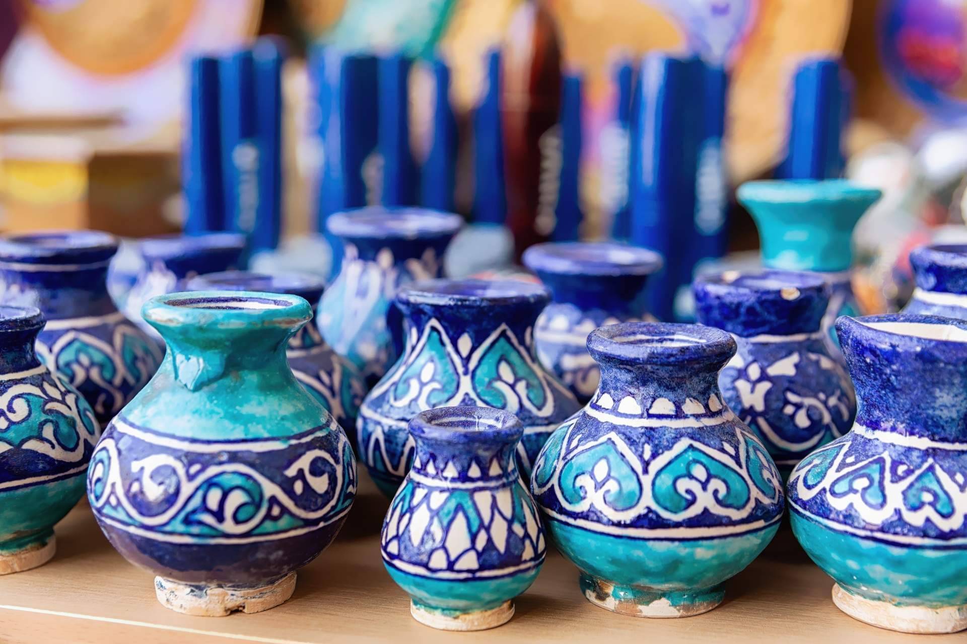 Souvenirs de cerámica y belleza artesanal