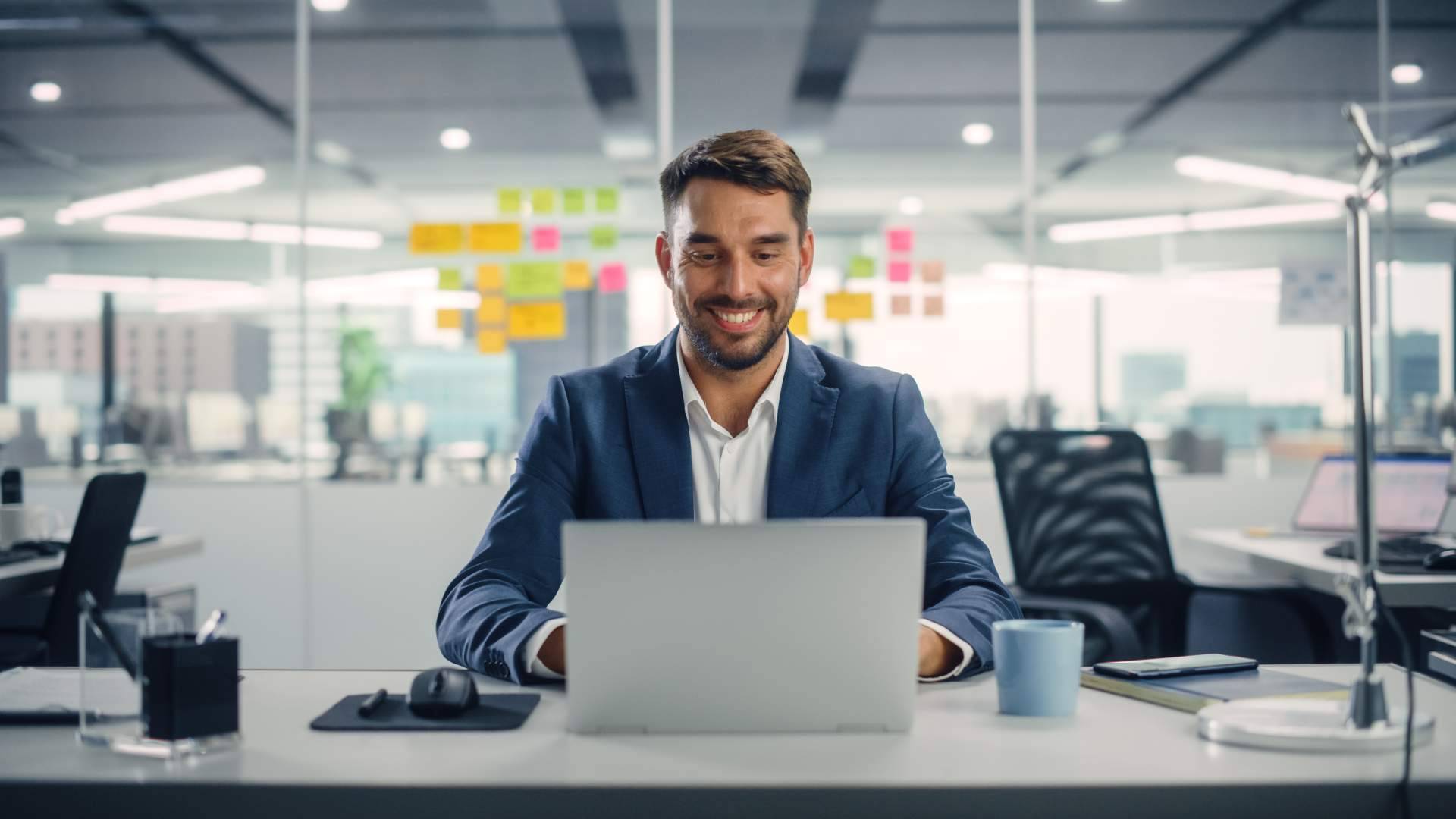 Desarrollo de soluciones informáticas de gestión tales como ERP, CRM