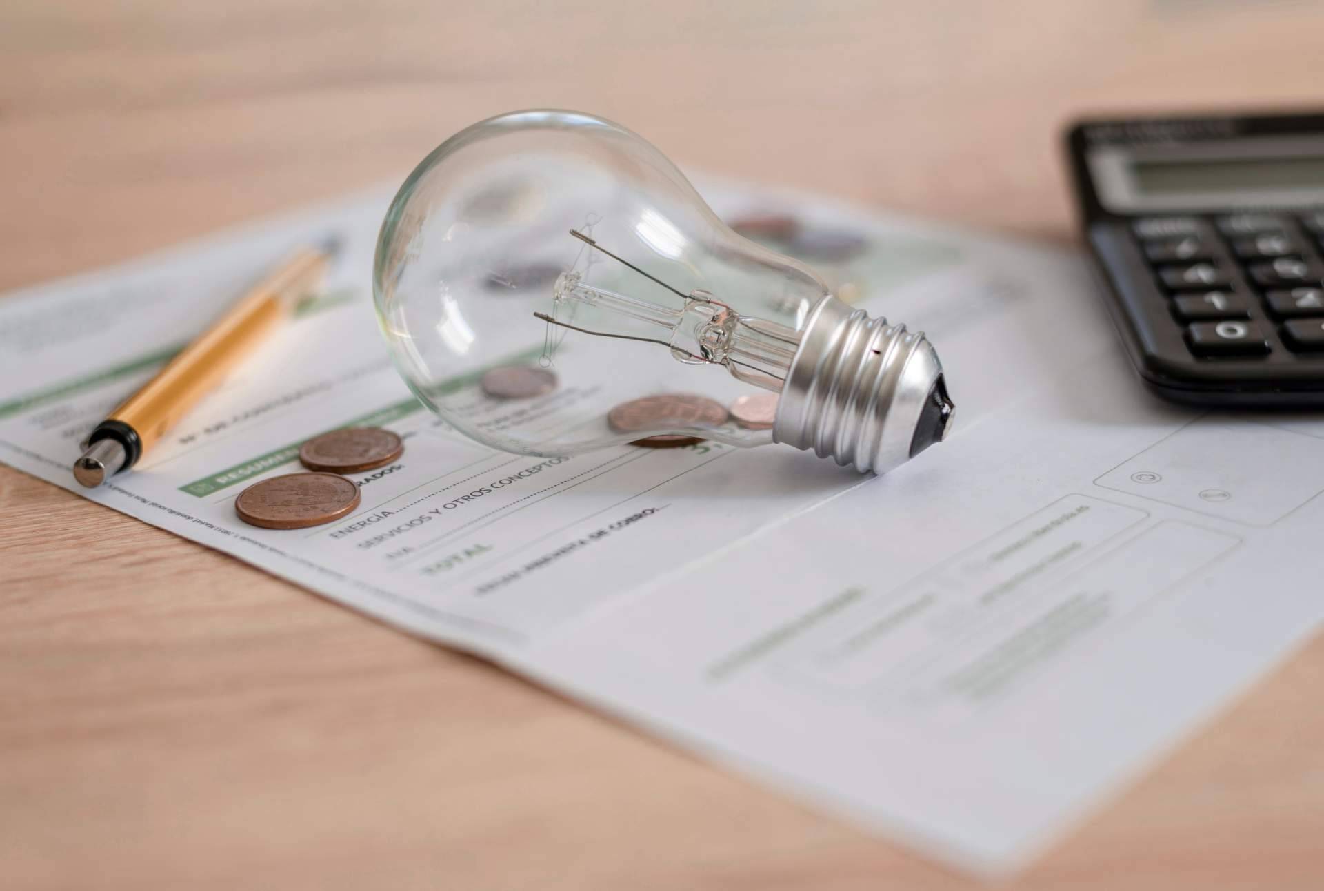 LuzHogar ofrece un servicio de asesoramiento para ahorrar en la factura eléctrica
