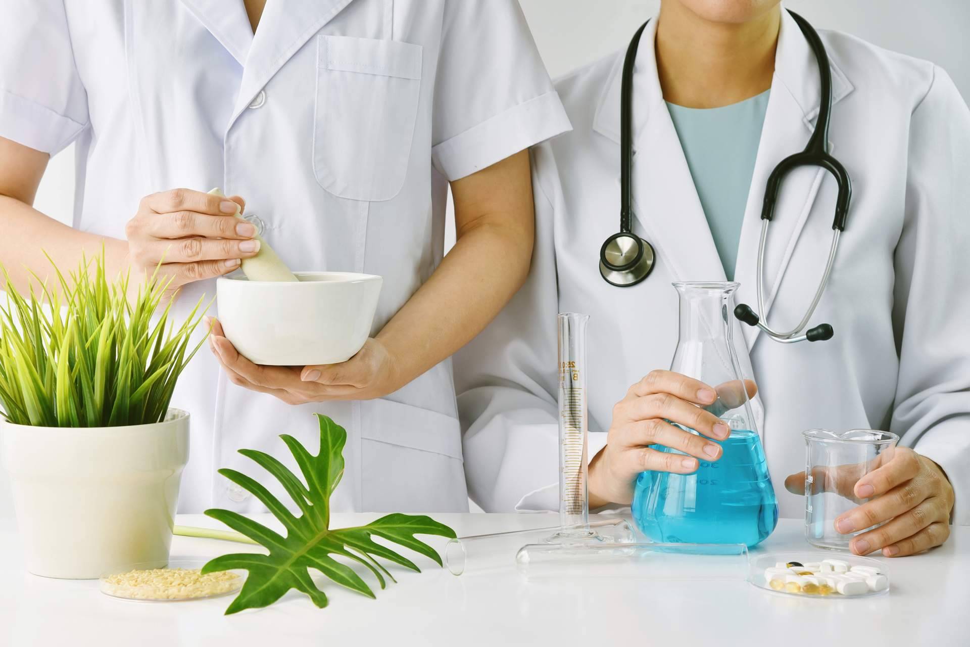 La medicina integrativa en la lucha contra el cáncer, reivindicada por SESMI