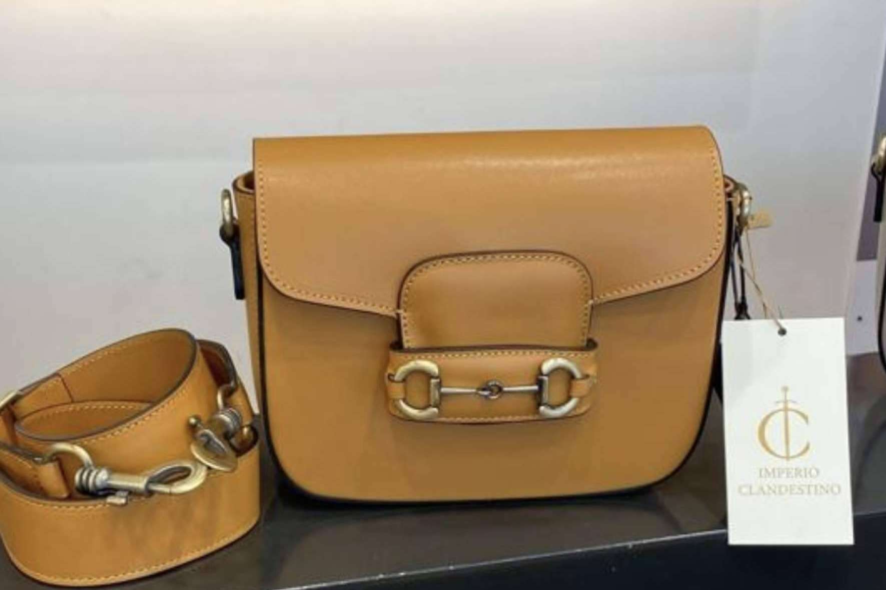 Sale al mercado la nueva colección de bolsos de Imperio Clandestino al Gran Plaza 2 de Majadahonda