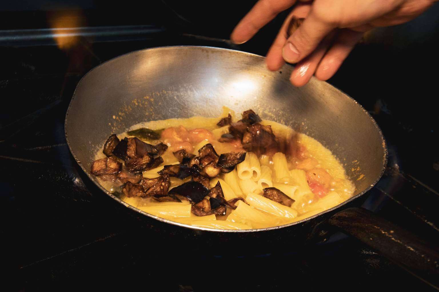 Los verdaderos productos y gastronomía de Nápoles en el centro de Barcelona, Spaccanapoli Barcelona
