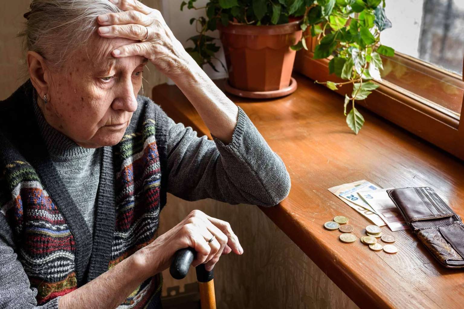 Incrementan las ayudas económicas para el cuidado de personas mayores y dependientes
