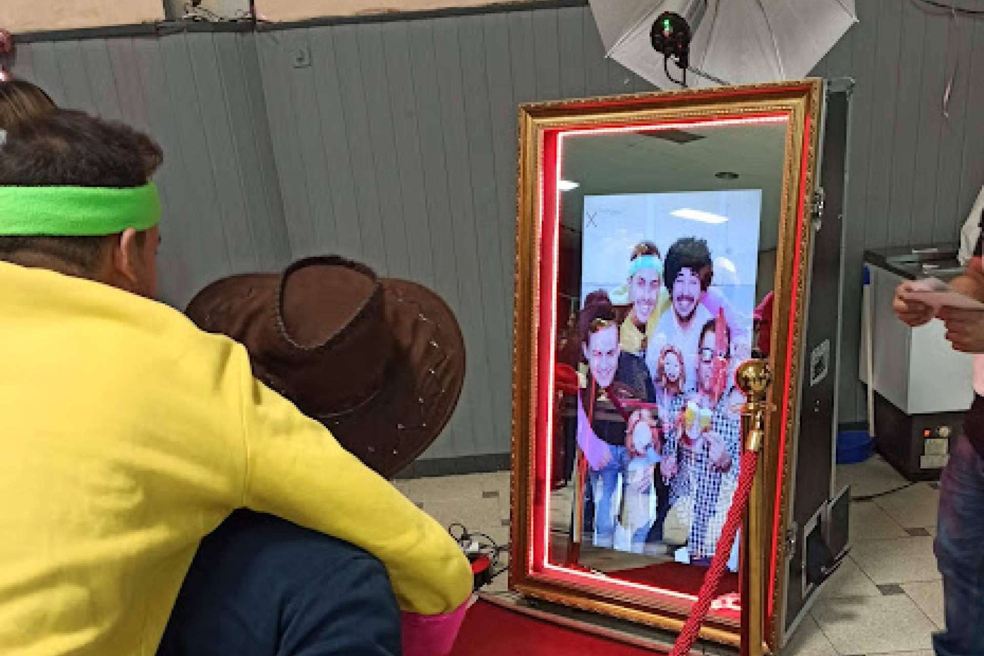 Acerca de los fotomatones en Valencia de Foto Show Espejo Mágico