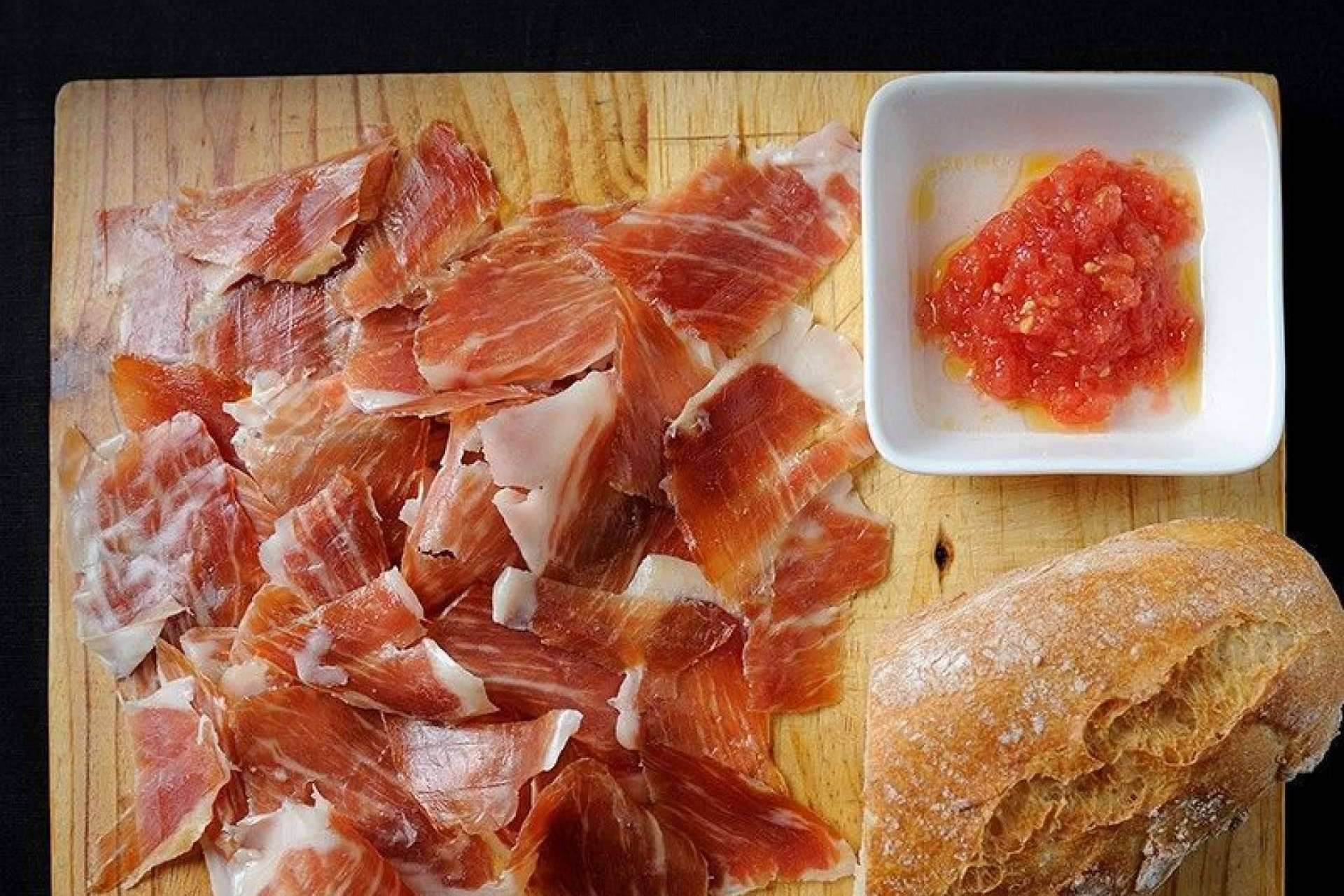 La tienda Gastronomic Spain brinda la posibilidad de comprar jamón de Teruel