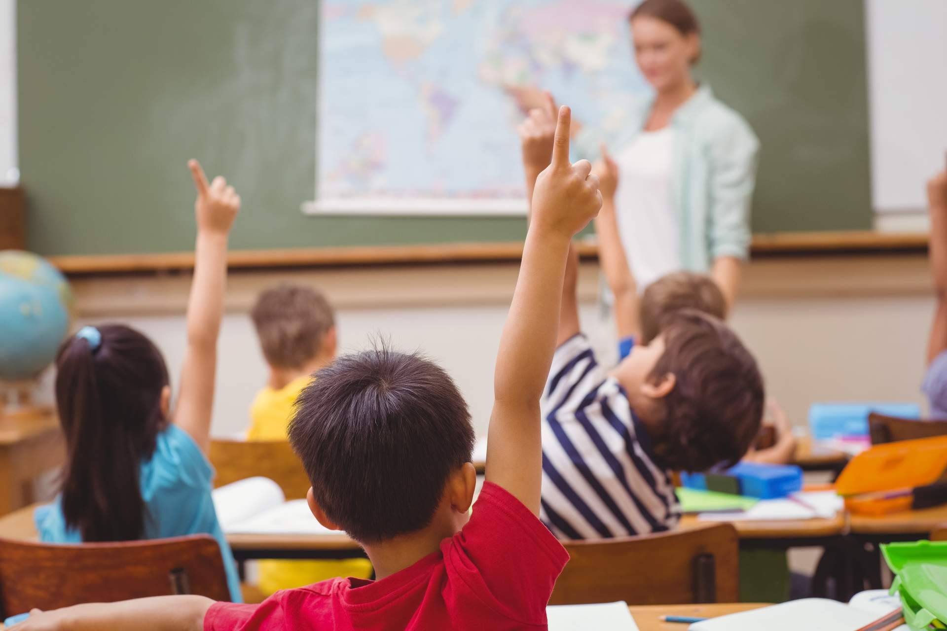 Ayudas para el inicio de curso escolar que se pueden solicitar con certificado digital, por CertificadoElectronico.es