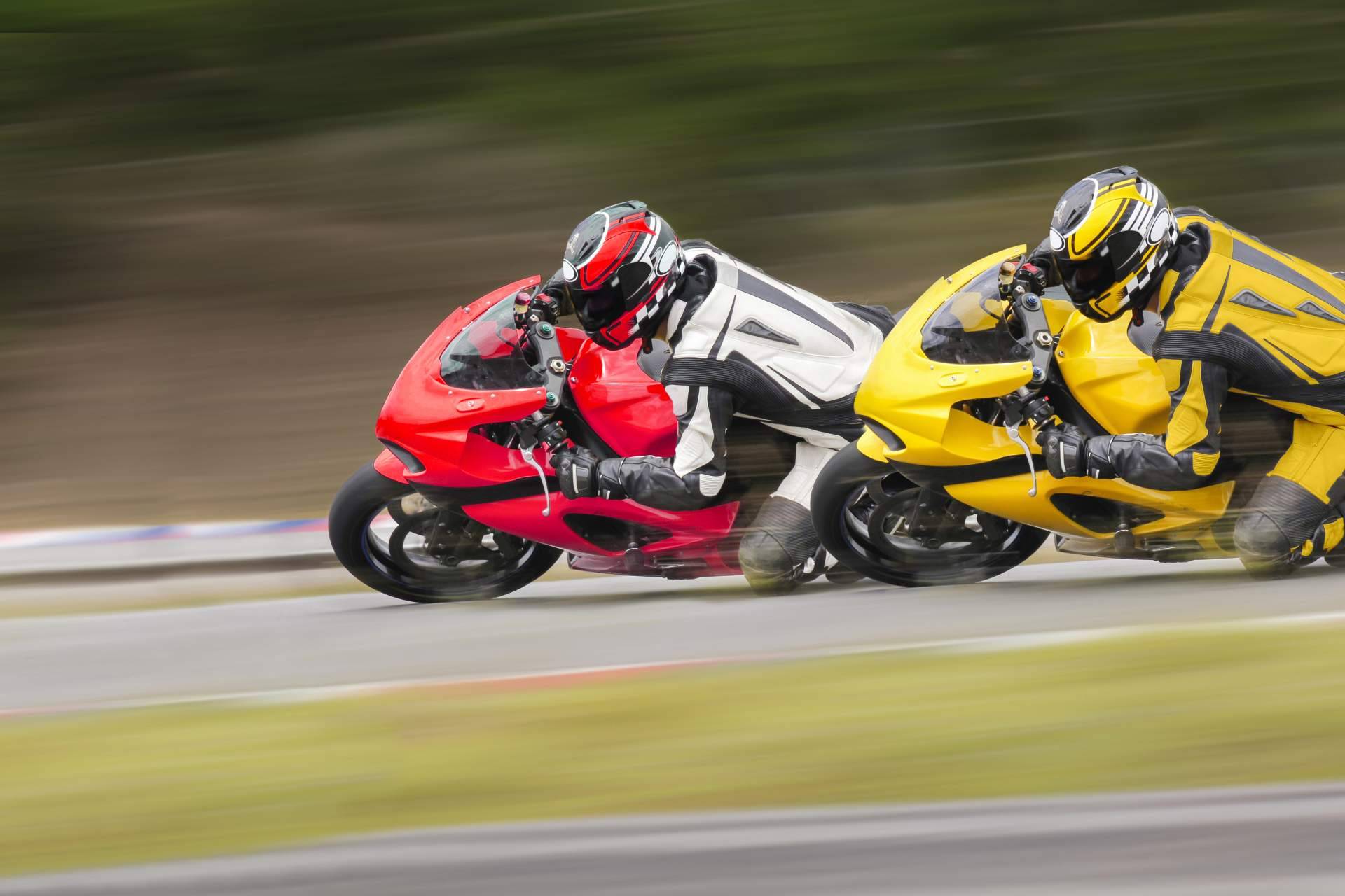 ¿Cómo ha sido la evolución de las carreras de moto a lo largo de la historia?