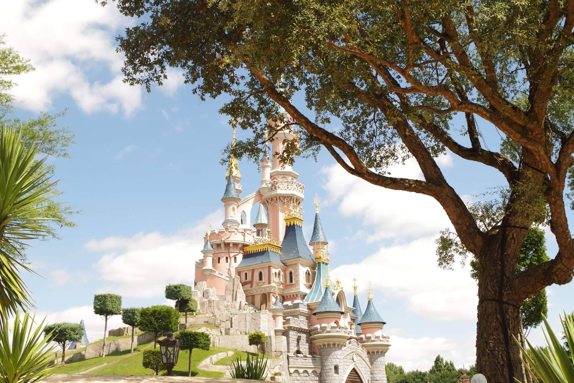 Sentir la magia de Disneyland París con las ofertas de viaje de la agencia Popular Traveling