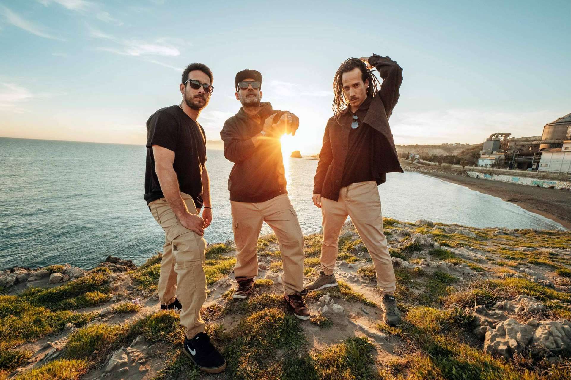 'Nuevo Comienzo', el primer álbum de Awake