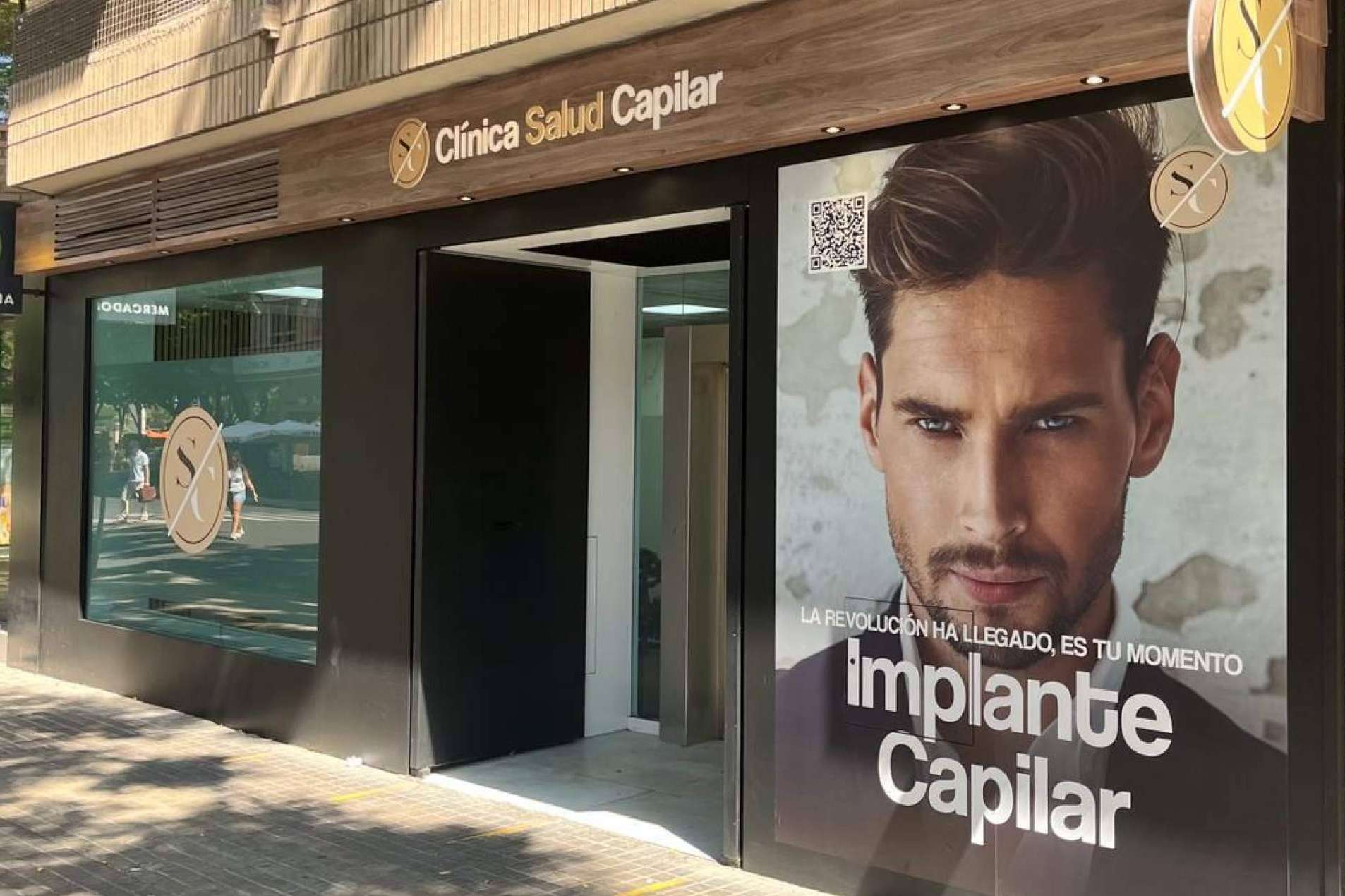 Especialistas en implante capilar en Valencia, en Clínica Salud Capilar