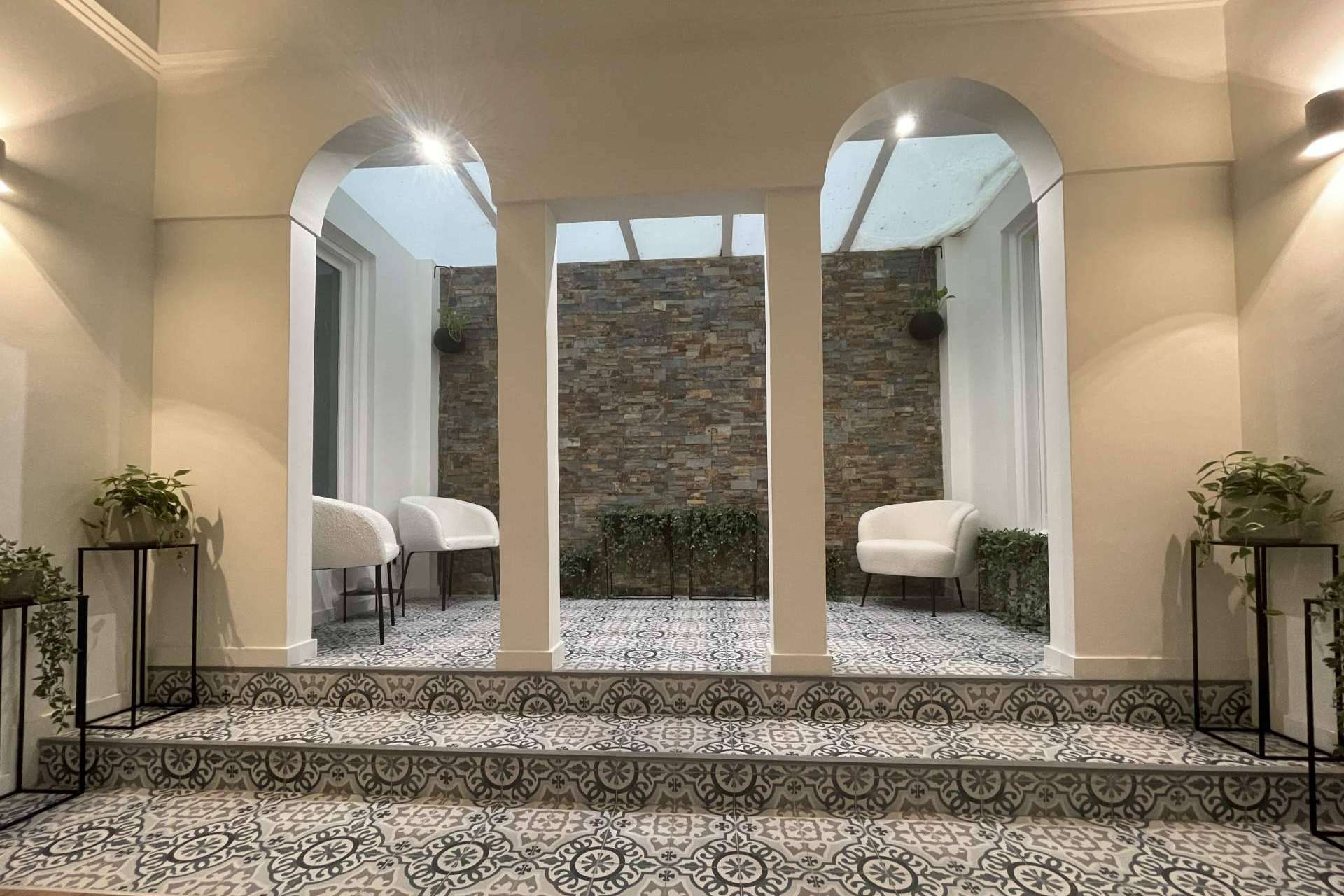 ¿Dónde encontrar una clínica con excelencia en medicina estética y reconocimiento en Cantabria? Clínica Elegansse