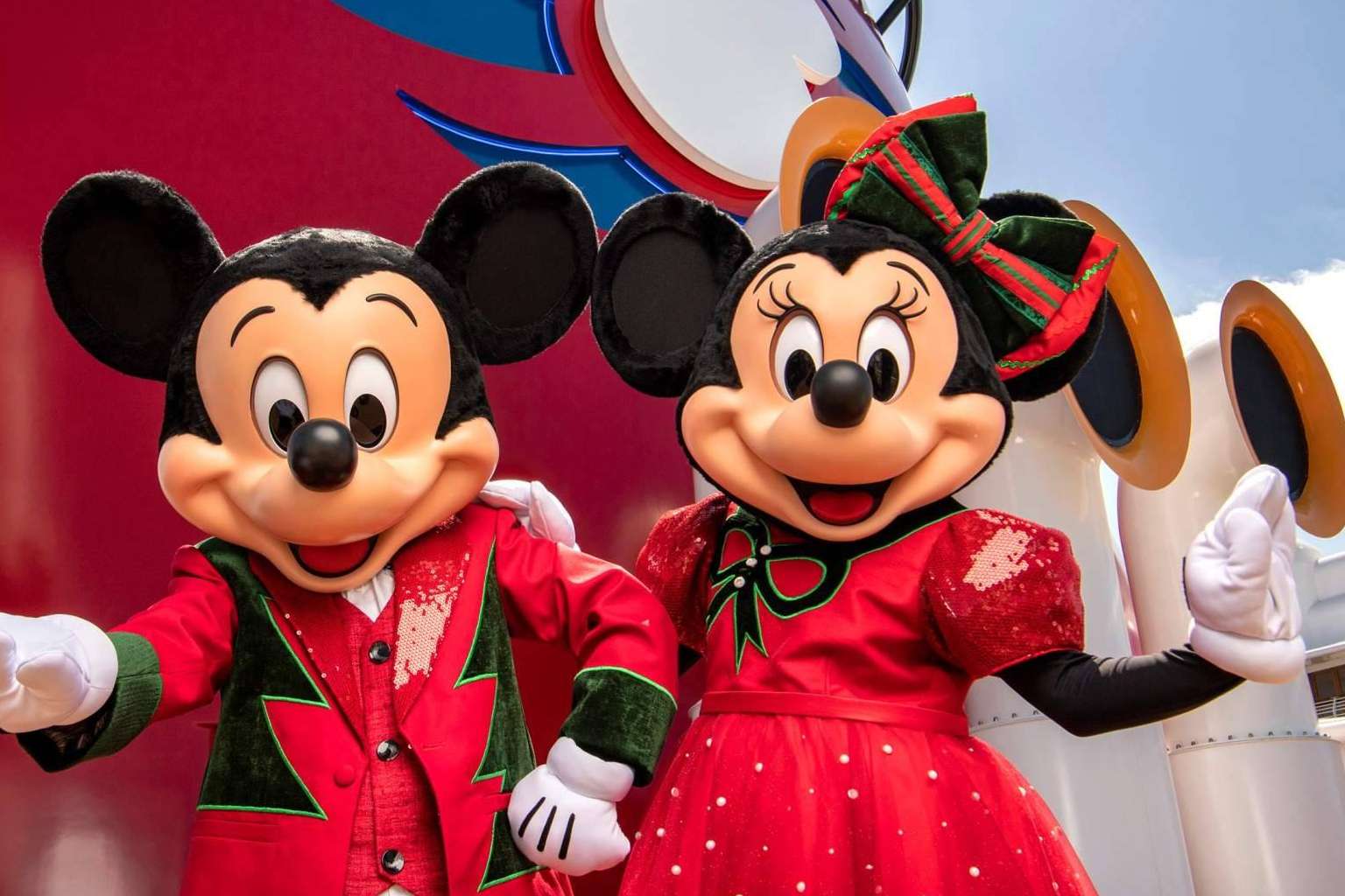 Diversión y magia en los cruceros navideños y de Halloween de Disney Cruise Line