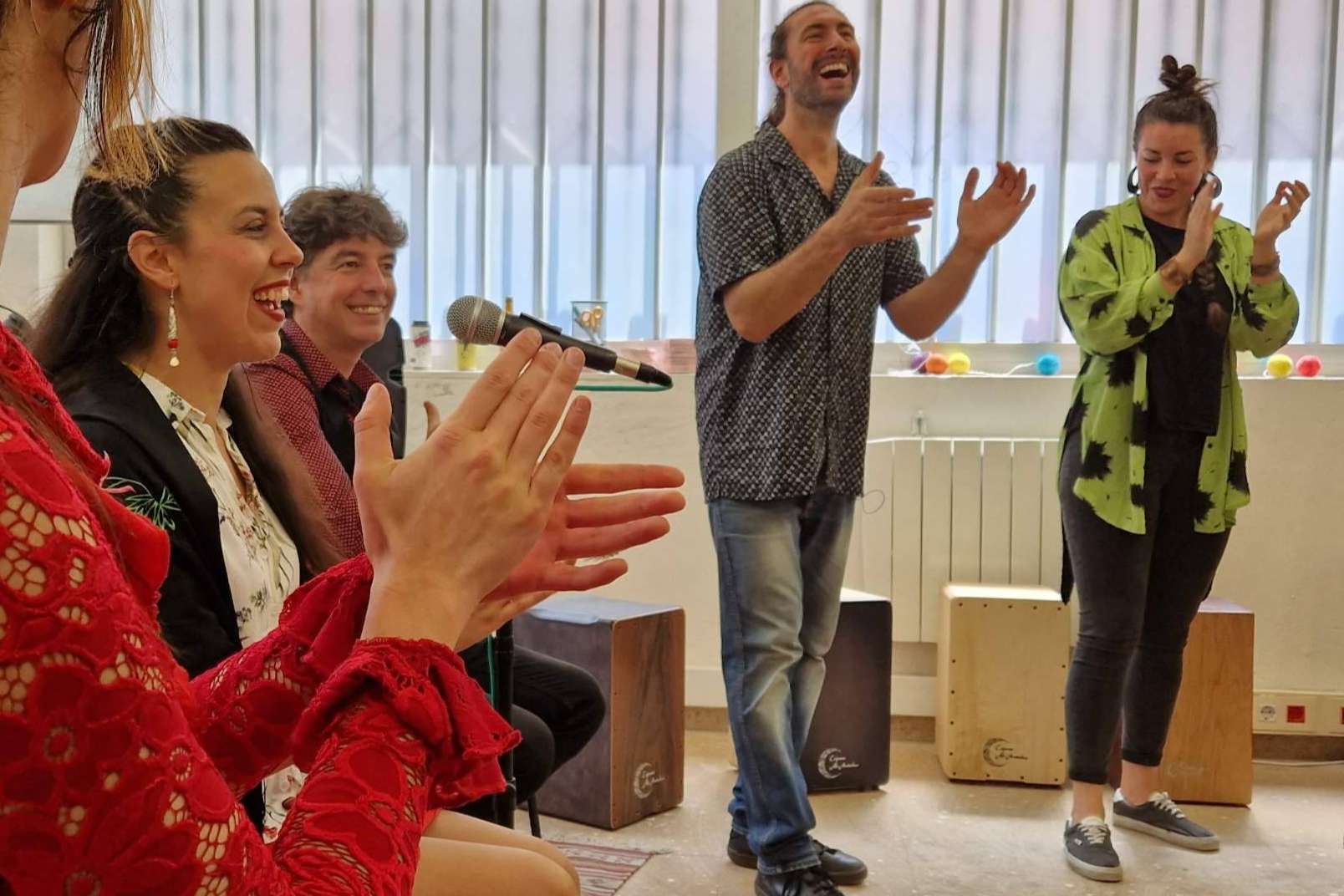Fortalecer lazos laborales gracias a Team Building Percusión, el poder de las actividades lúdicas